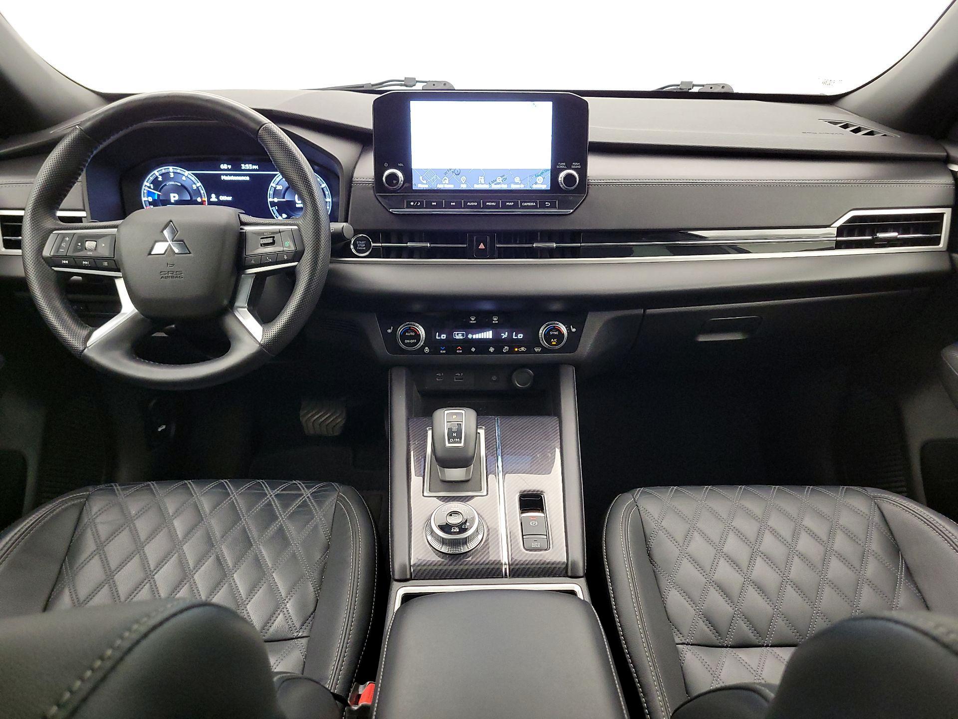 Thumbnail: 2023 Mitsubishi Outlander - 9