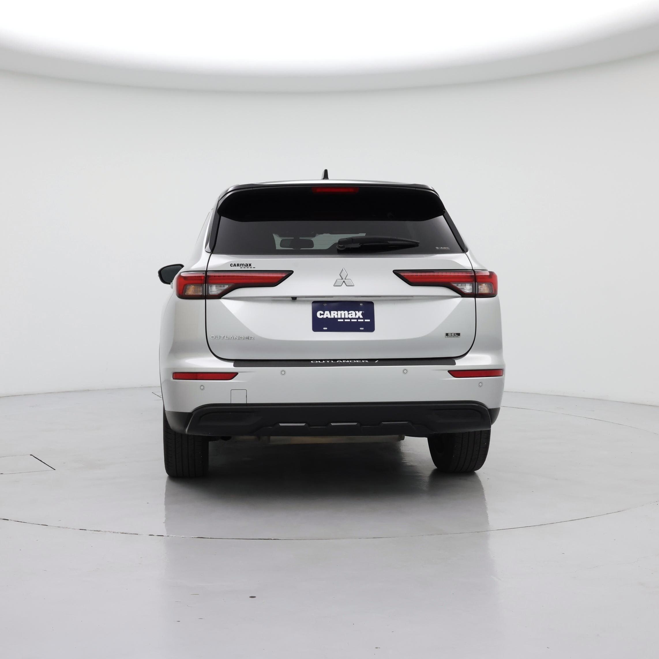 Thumbnail: 2023 Mitsubishi Outlander - 6