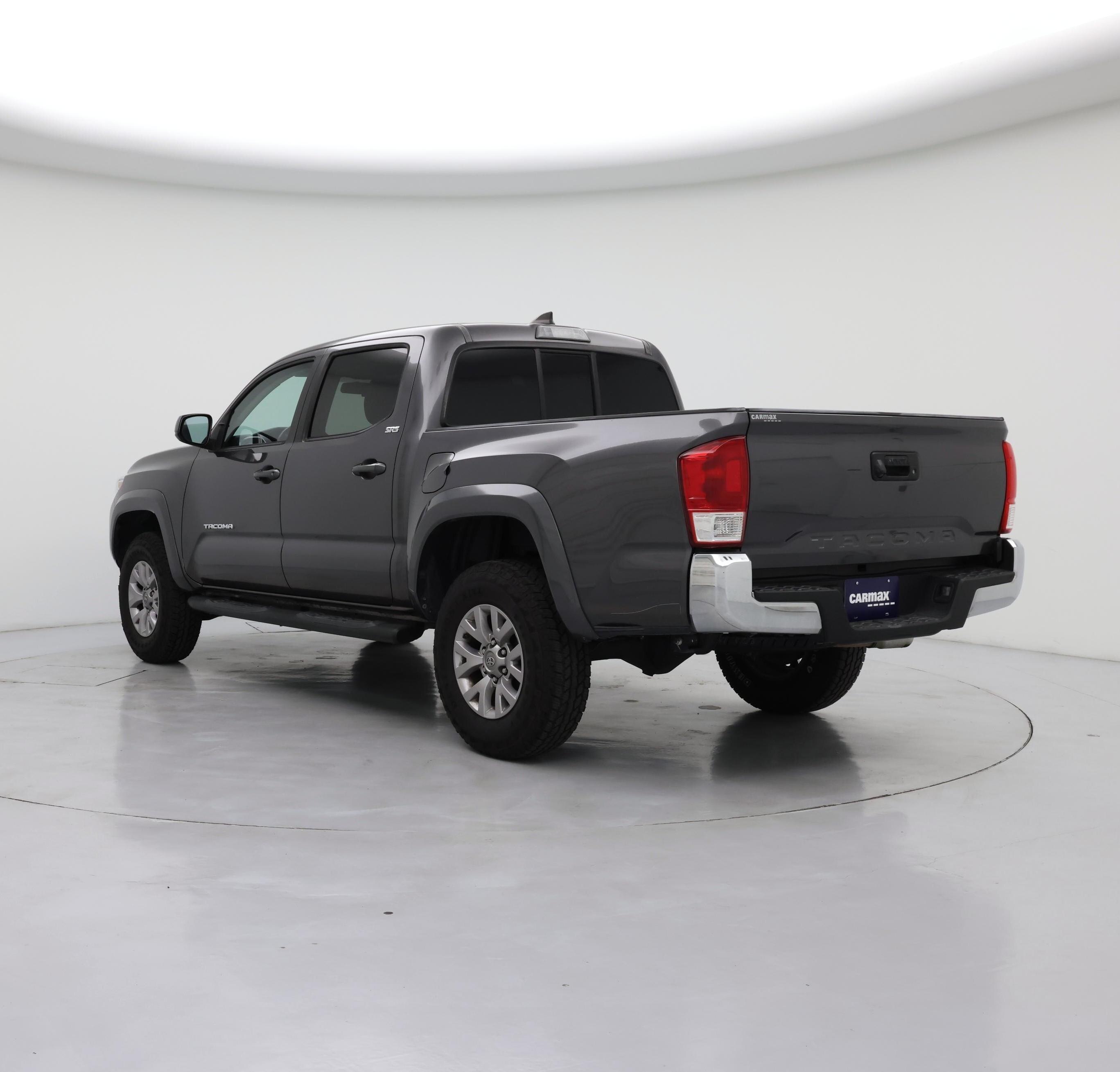 Thumbnail: 2016 Toyota Tacoma - 2