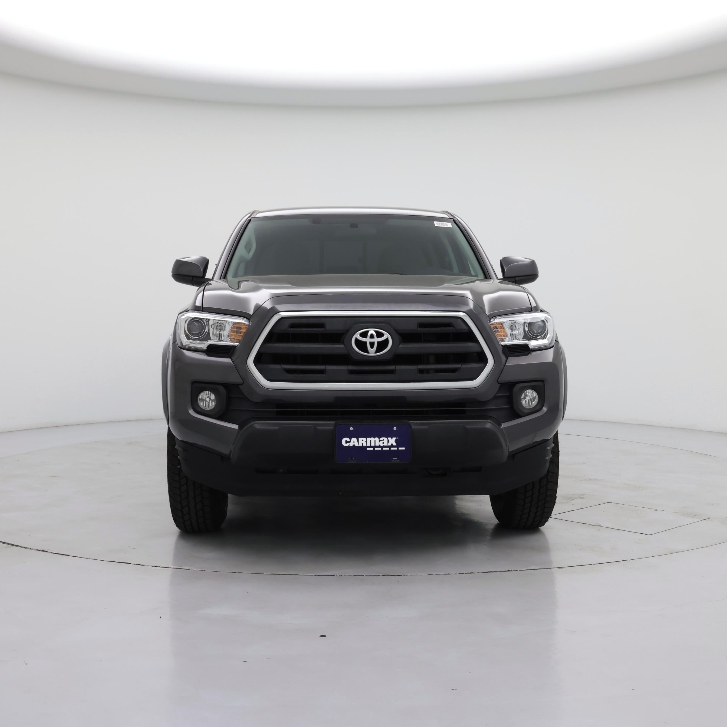 Thumbnail: 2016 Toyota Tacoma - 5