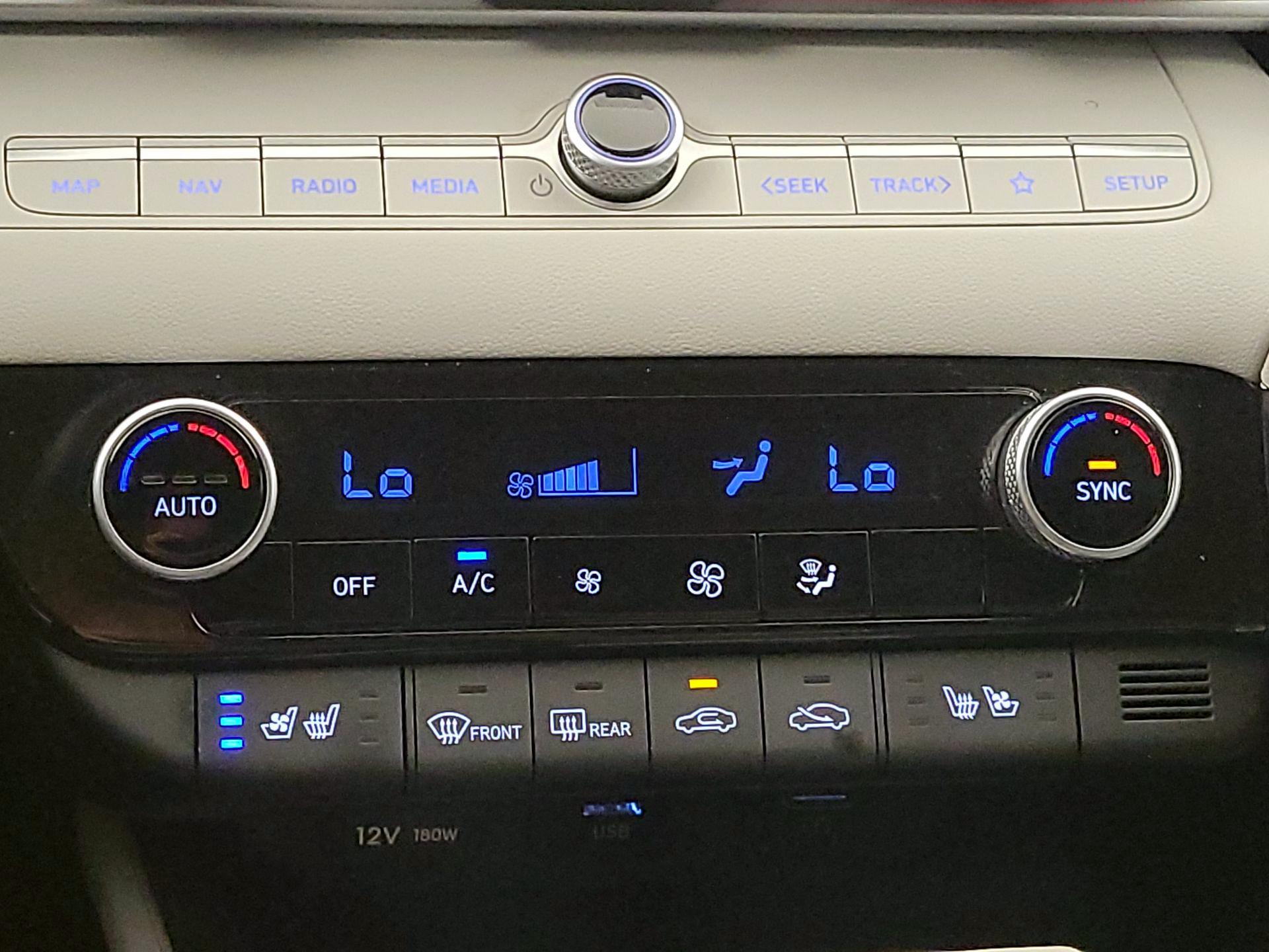 Thumbnail: 2023 Hyundai Elantra - 17