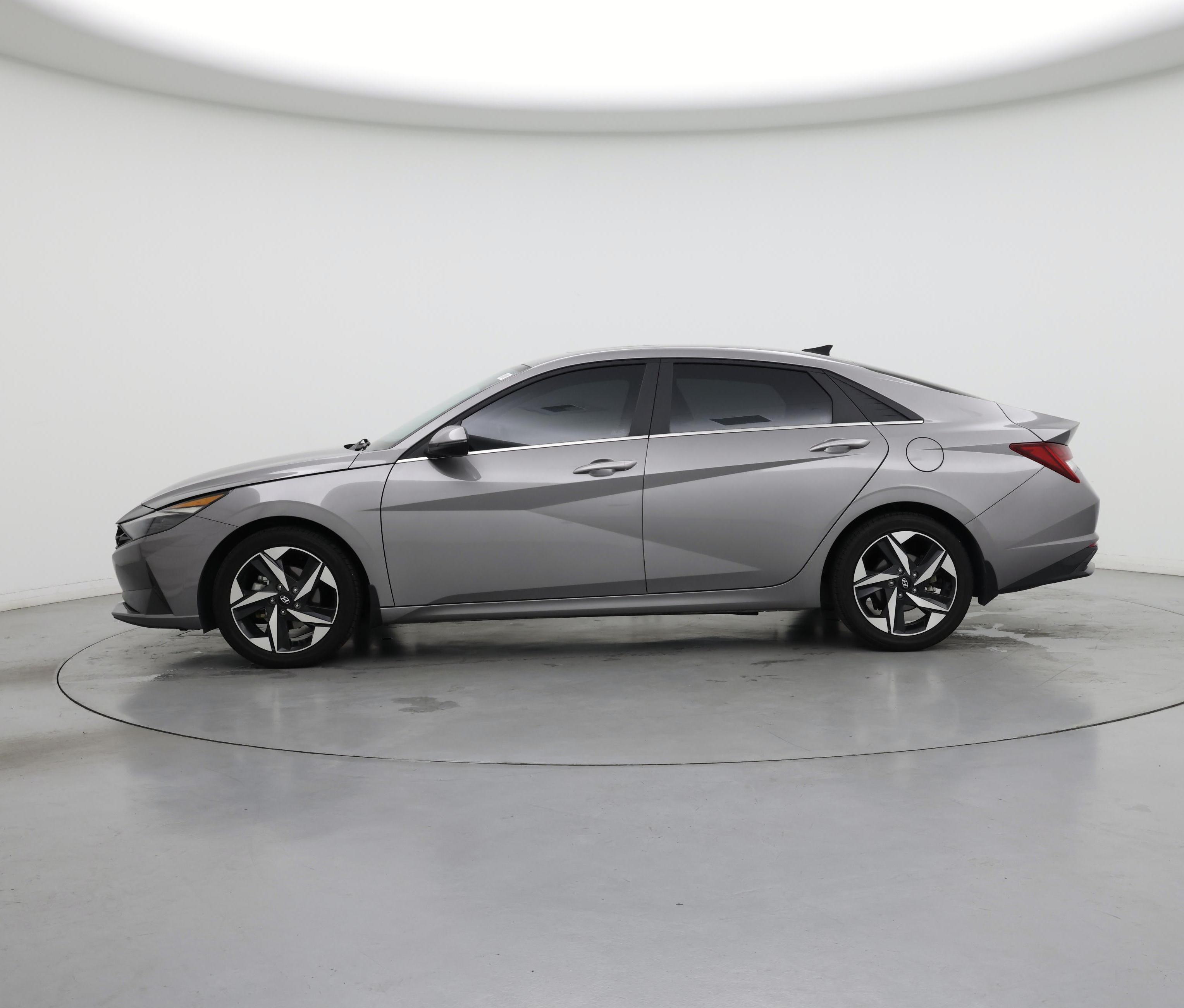Thumbnail: 2023 Hyundai Elantra - 3