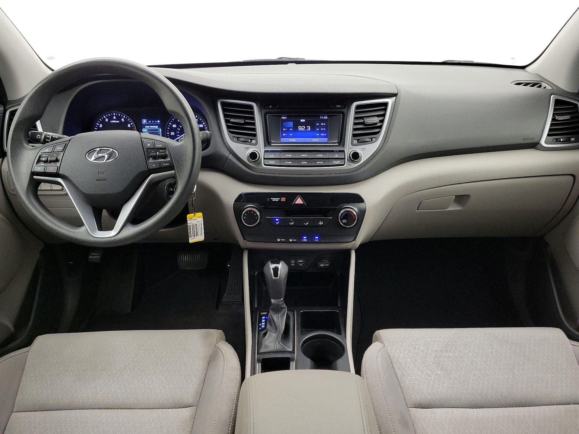 Thumbnail: 2016 Hyundai Tucson - 9