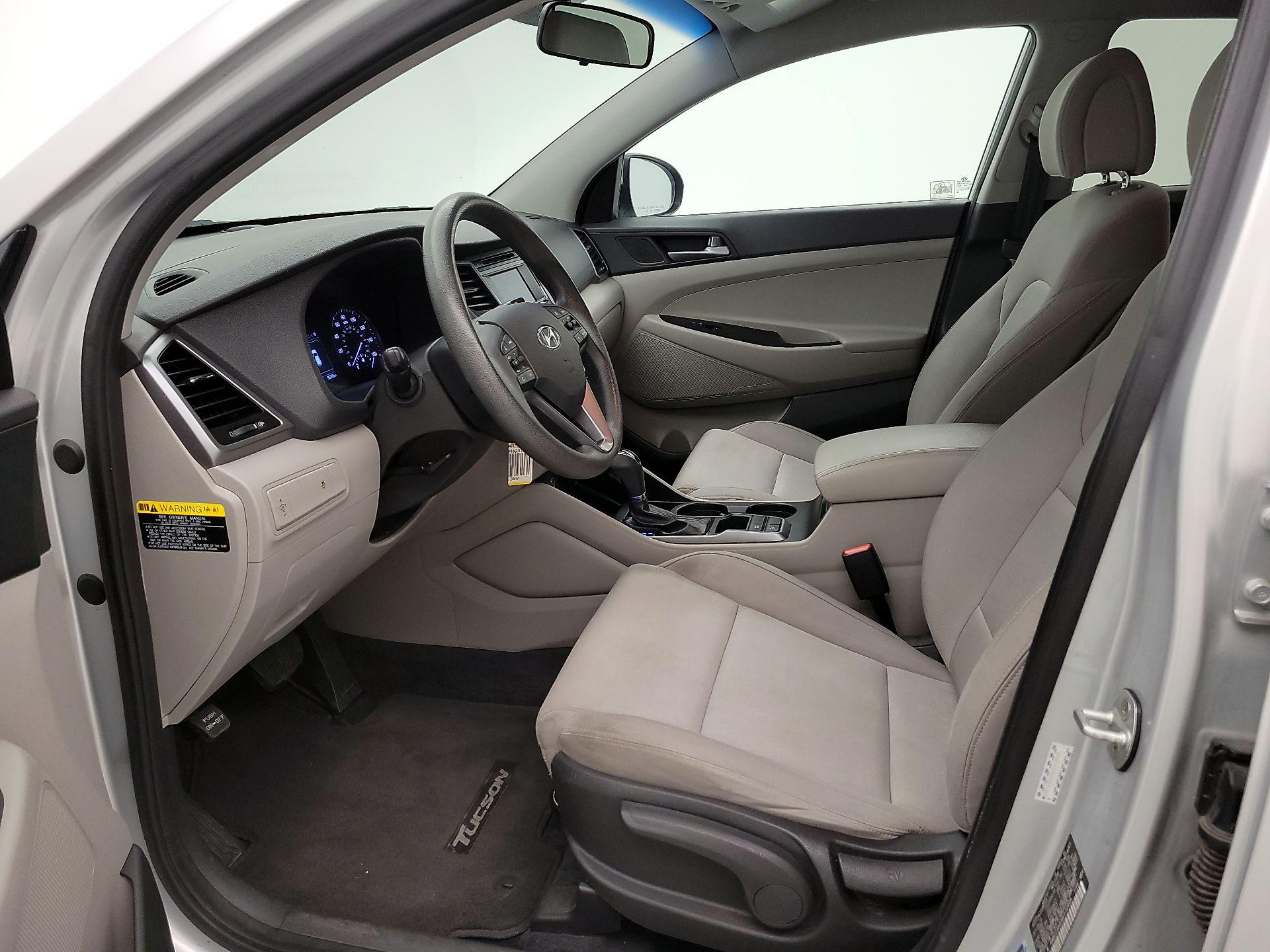 Thumbnail: 2016 Hyundai Tucson - 11