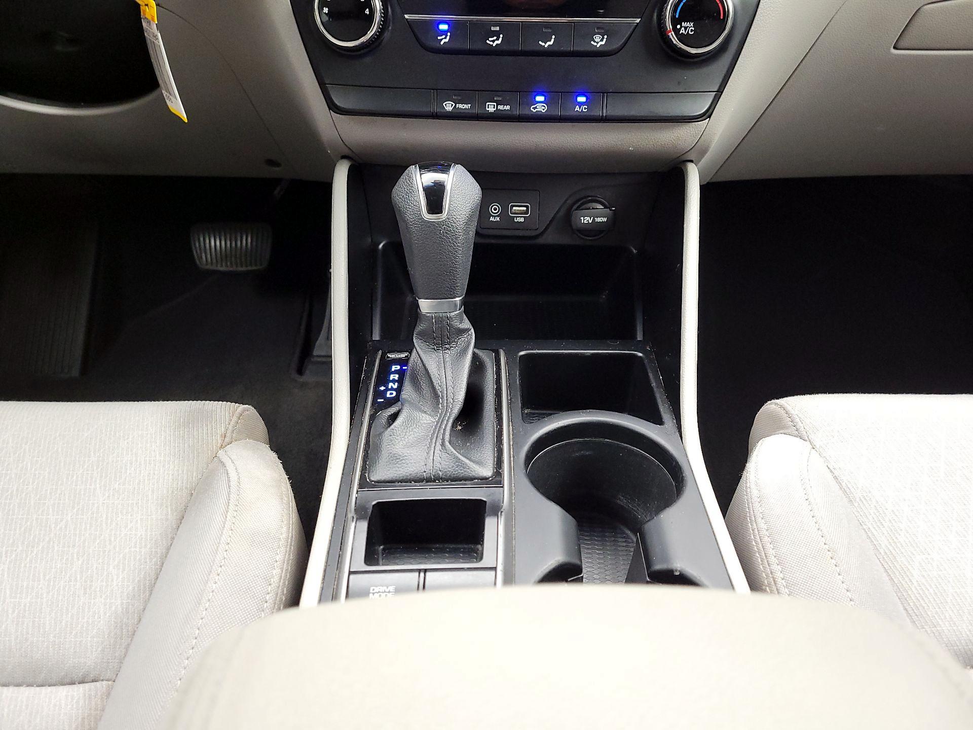 Thumbnail: 2016 Hyundai Tucson - 17