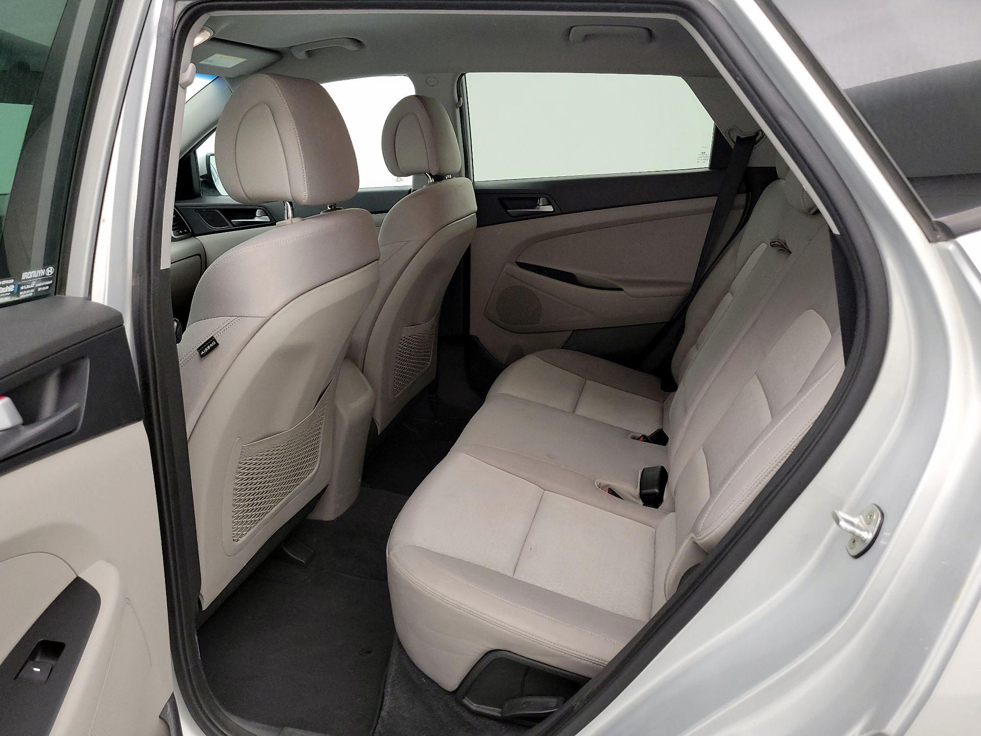Thumbnail: 2016 Hyundai Tucson - 19