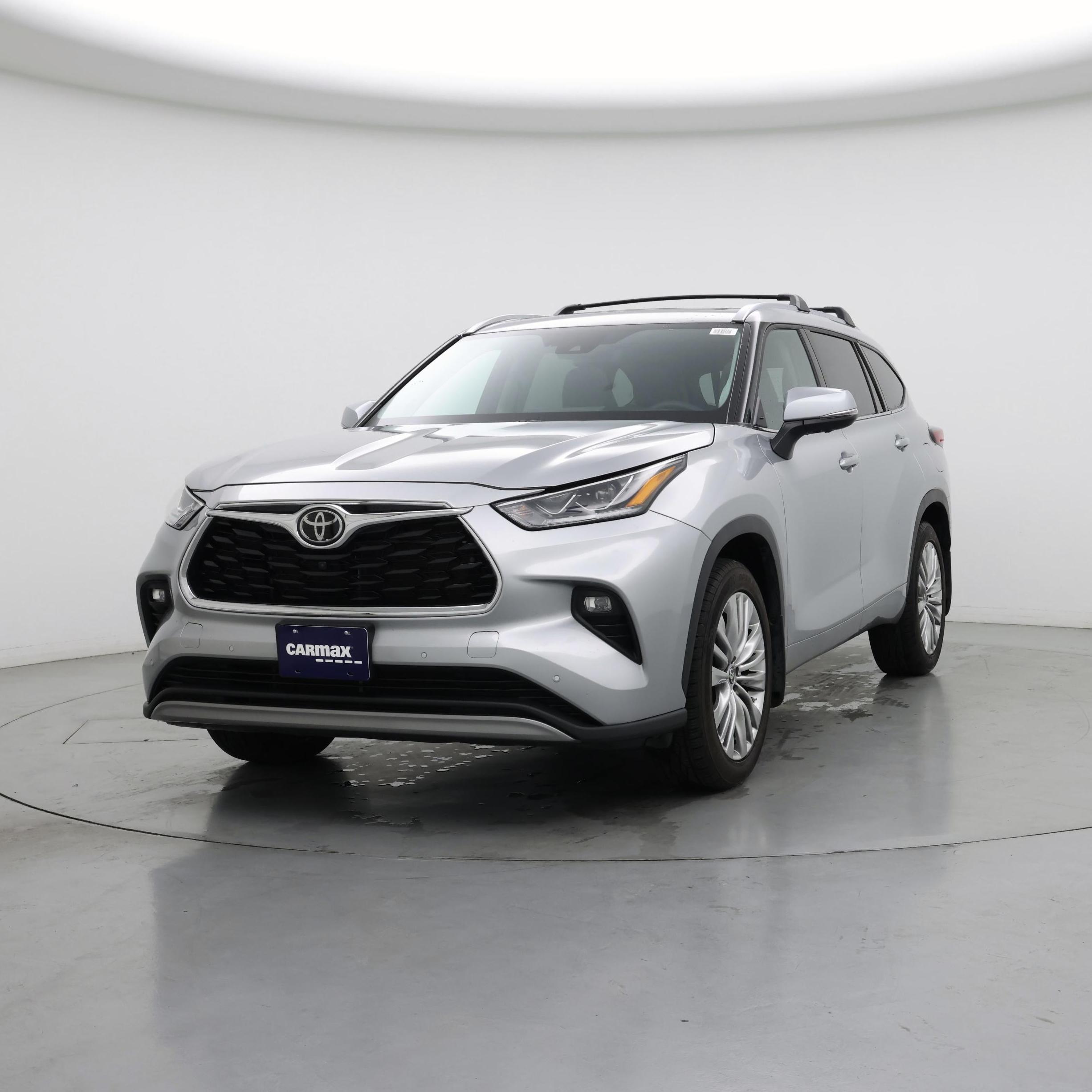 Thumbnail: 2023 Toyota Highlander - 4