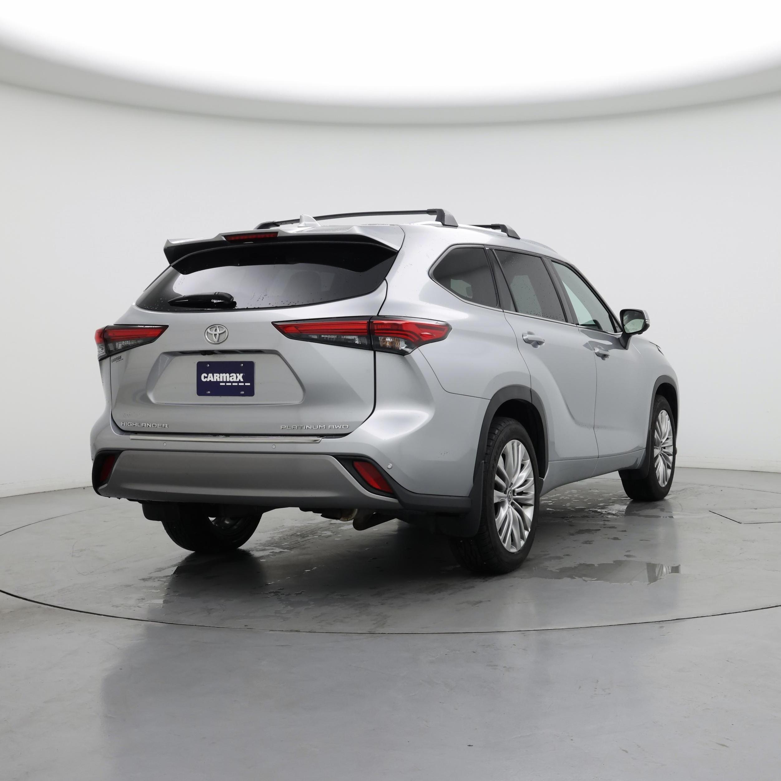 Thumbnail: 2023 Toyota Highlander - 8