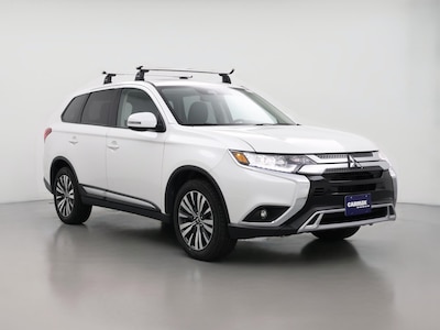 White 2020 Mitsubishi Outlander SE