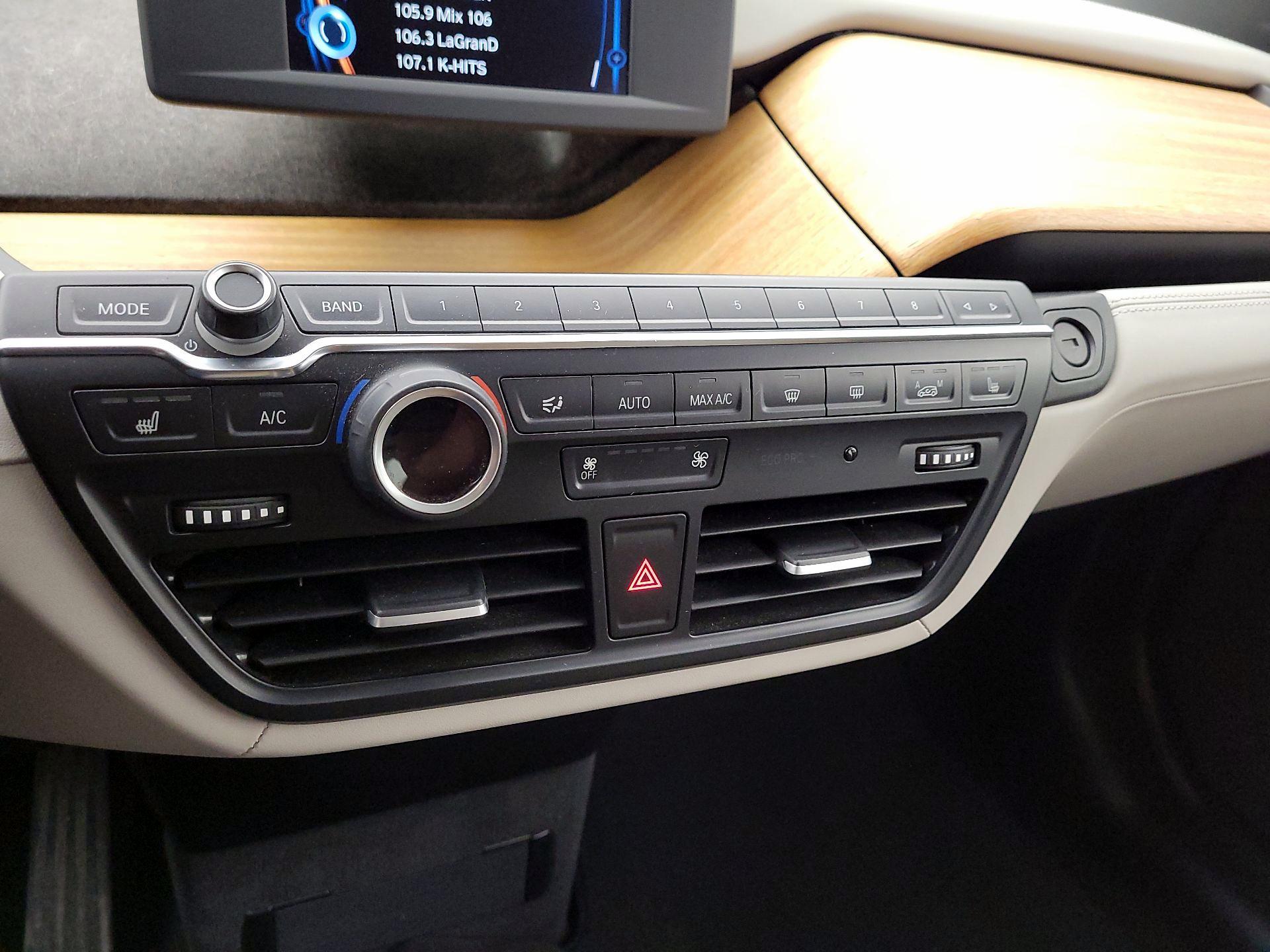 Thumbnail: 2016 BMW i3 - 17