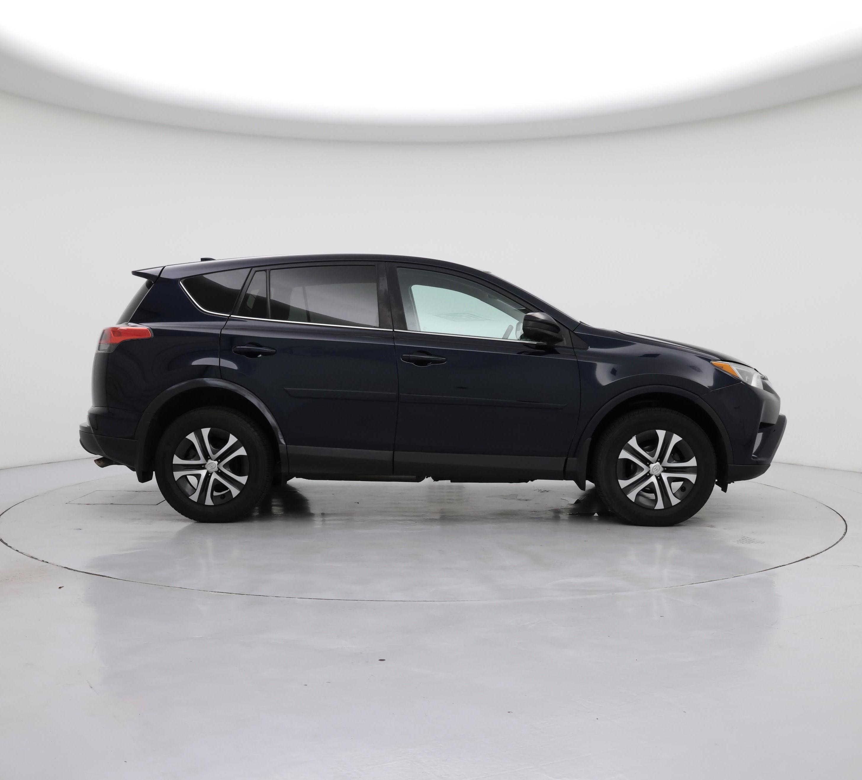 Thumbnail: 2017 Toyota RAV4 - 7