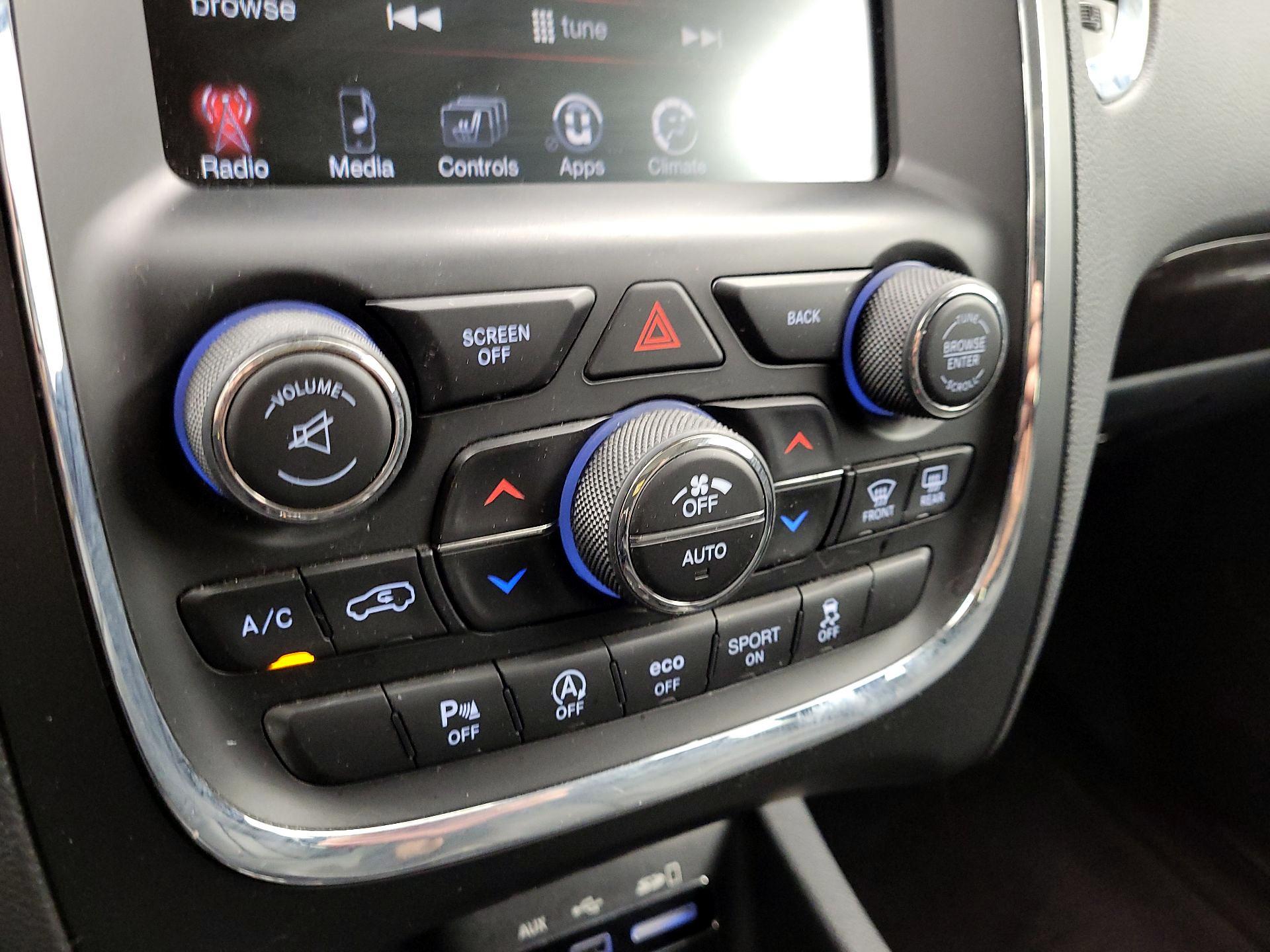 Thumbnail: 2016 Dodge Durango - 17