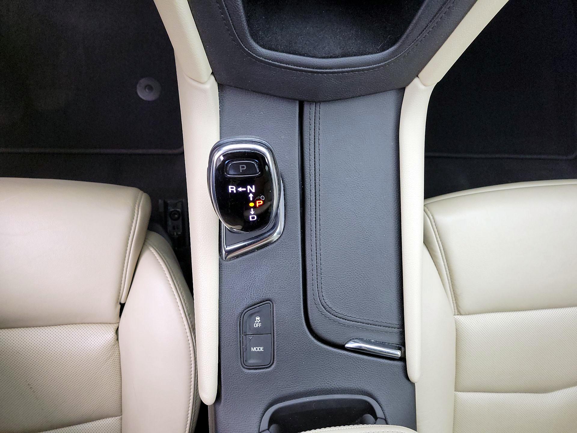 Thumbnail: 2017 Cadillac XT5 - 18