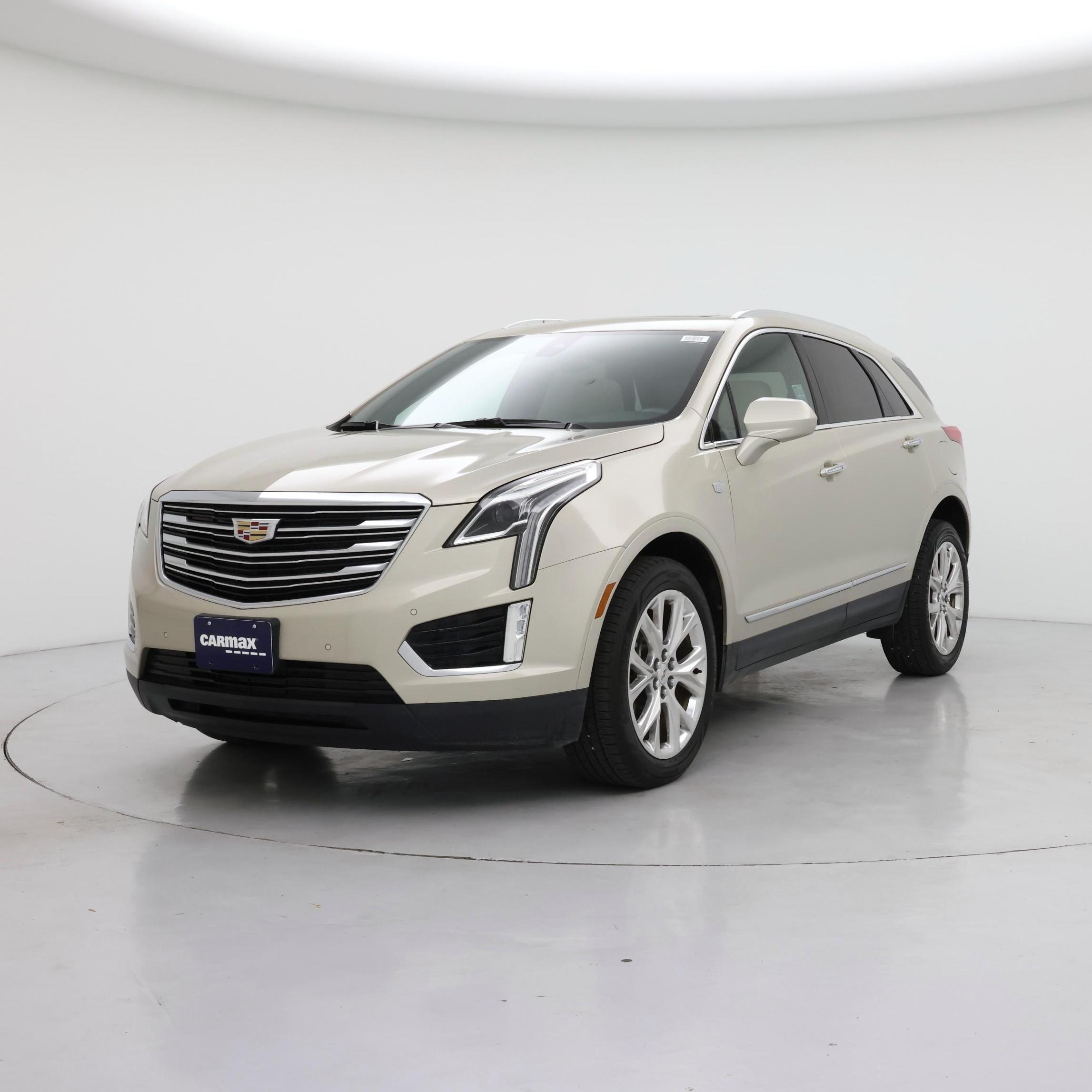Thumbnail: 2017 Cadillac XT5 - 4