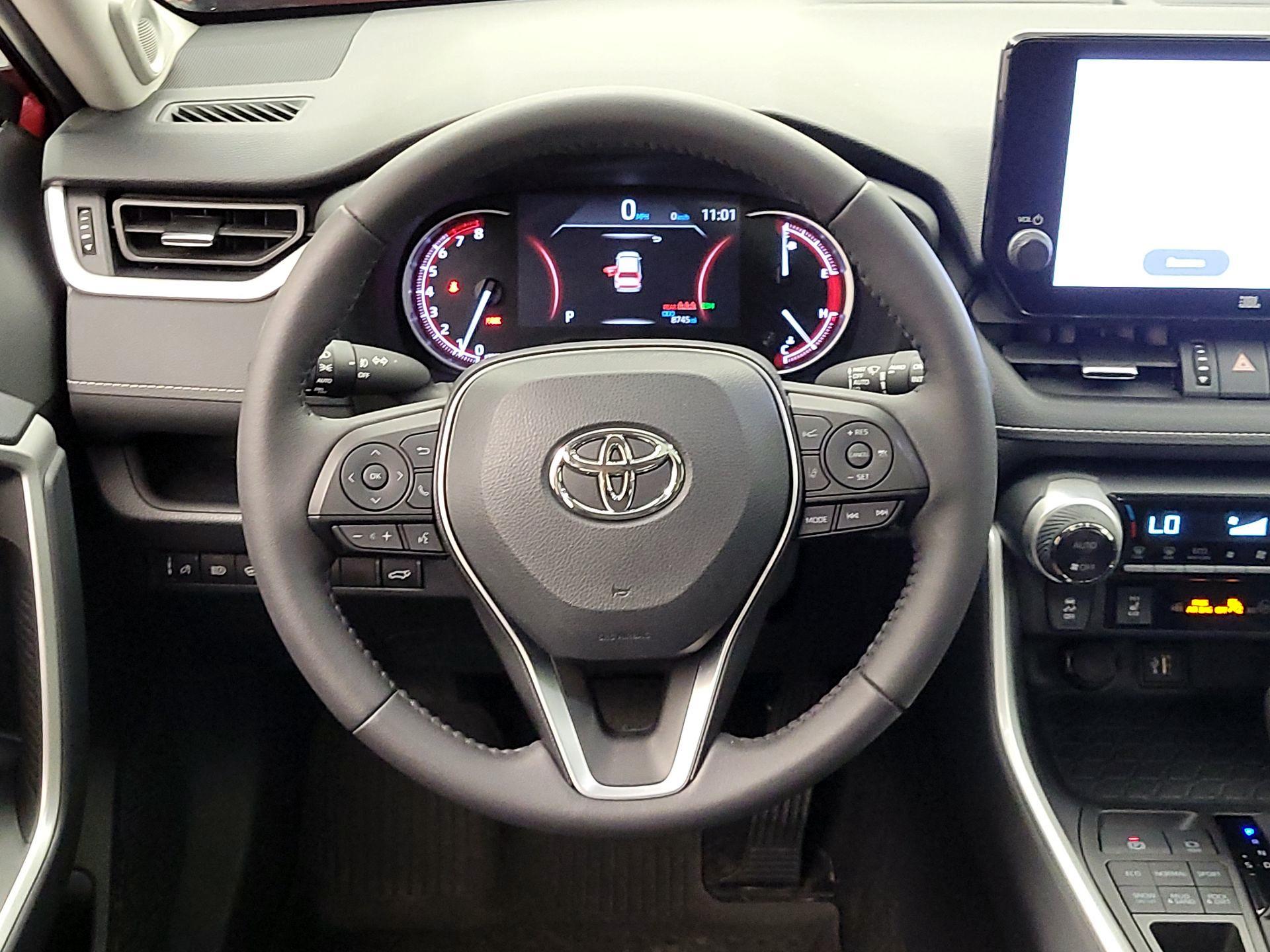 Thumbnail: 2024 Toyota RAV4 - 10