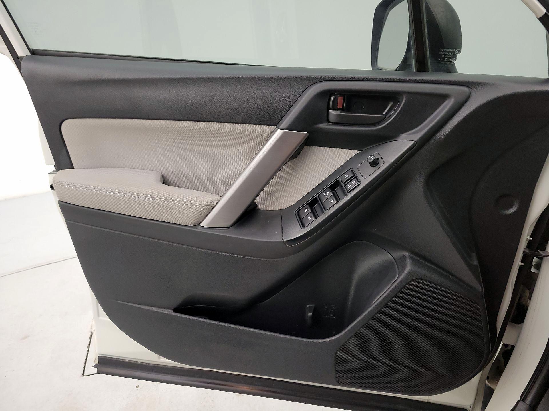 Thumbnail: 2015 Subaru Forester - 12