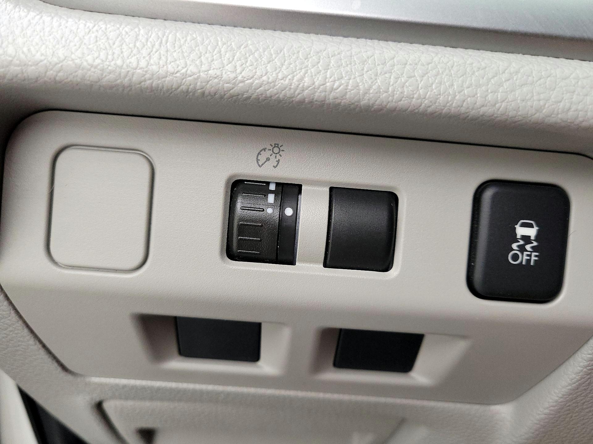 Thumbnail: 2015 Subaru Forester - 13