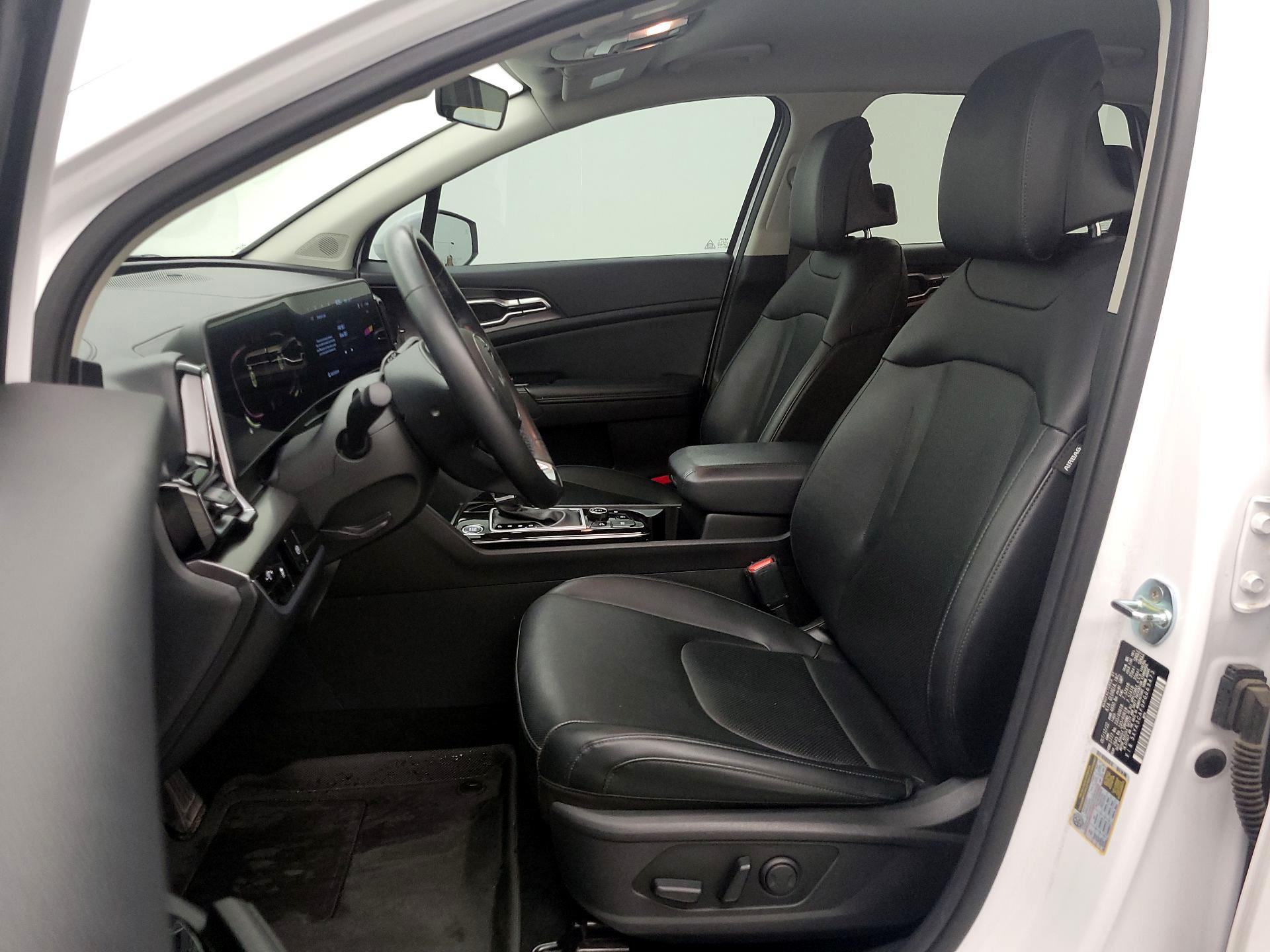 Thumbnail: 2023 Kia Sportage - 11
