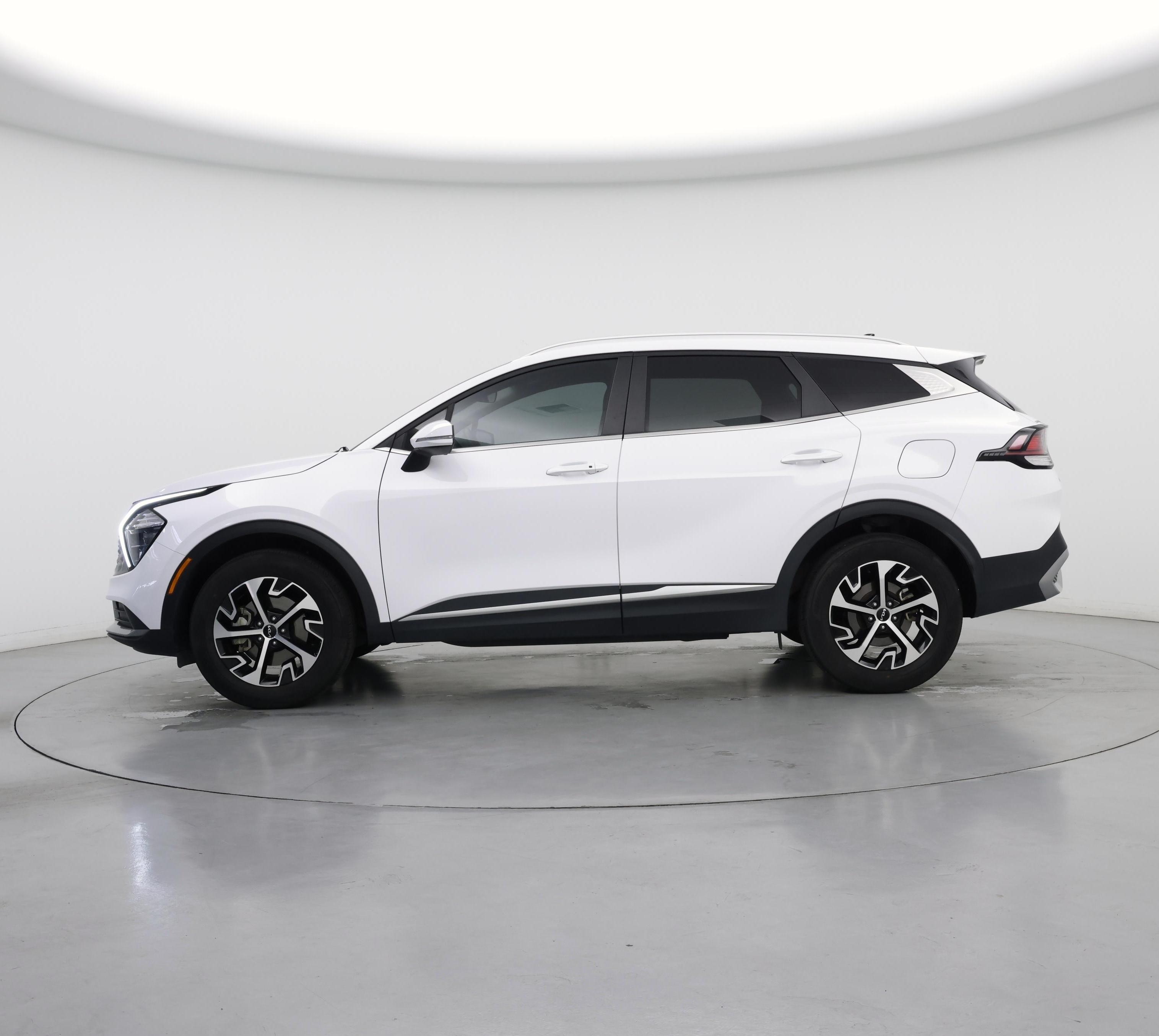 Thumbnail: 2023 Kia Sportage - 3