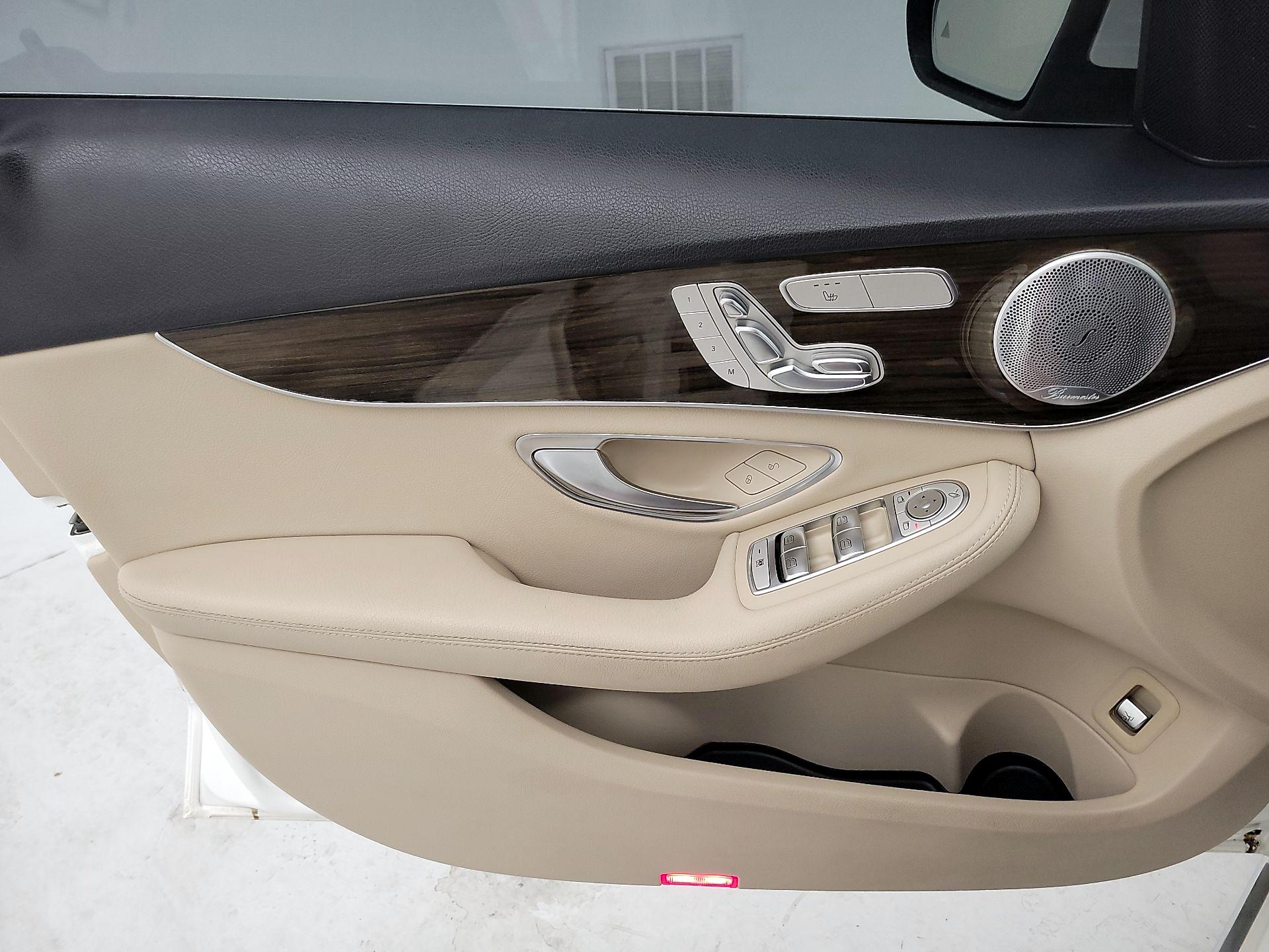 Thumbnail: 2018 Mercedes-Benz C-Class - 12