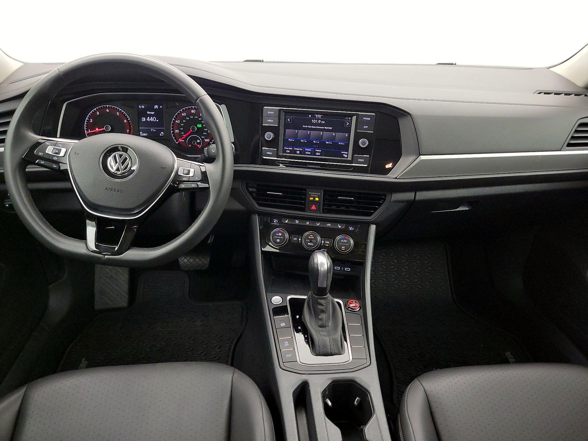 Thumbnail: 2020 Volkswagen Jetta - 9