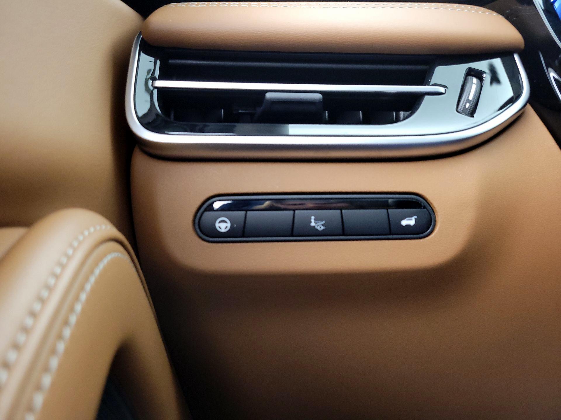 Thumbnail: 2024 INFINITI QX60 - 13