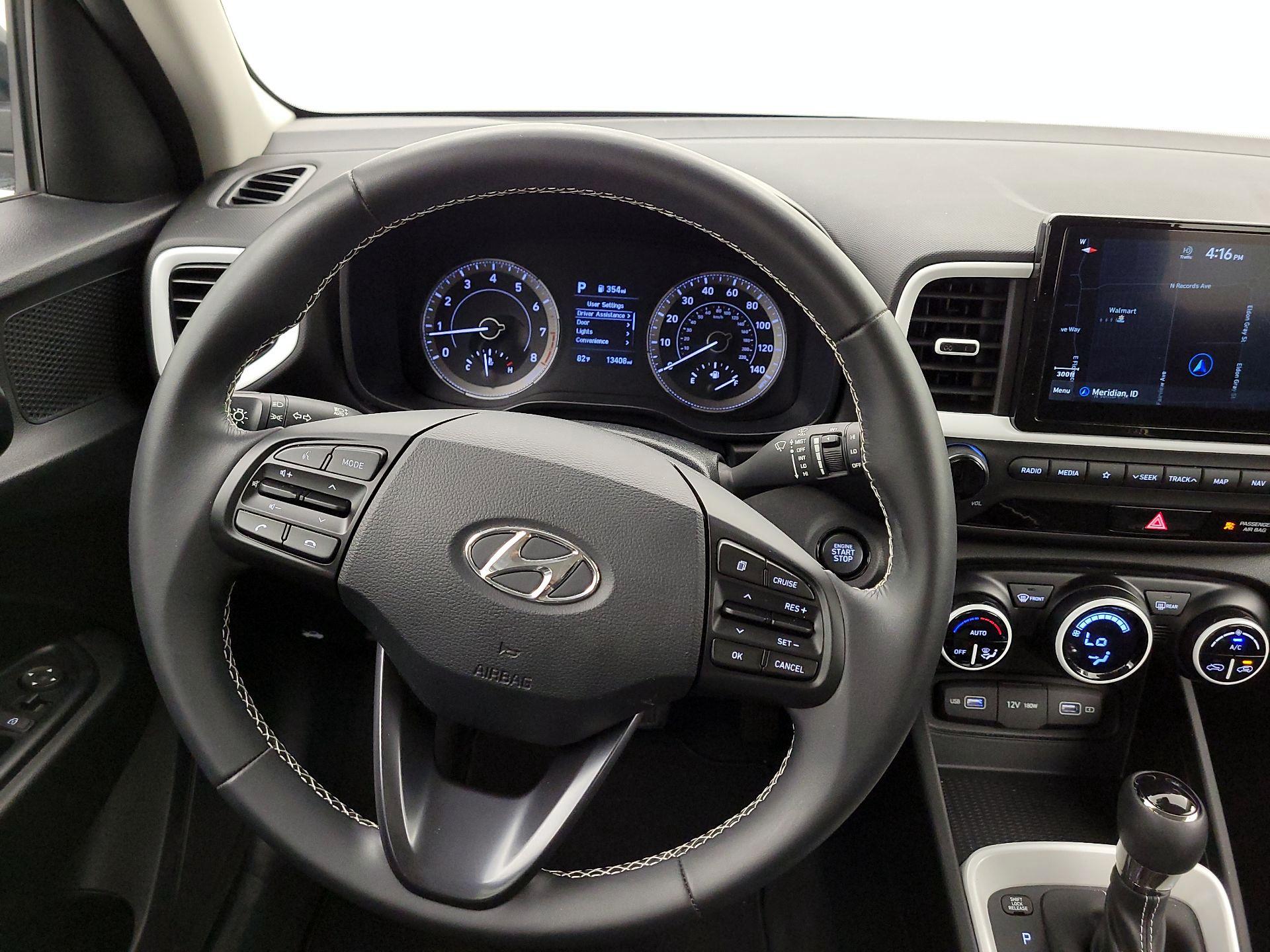 Thumbnail: 2022 Hyundai Venue - 10