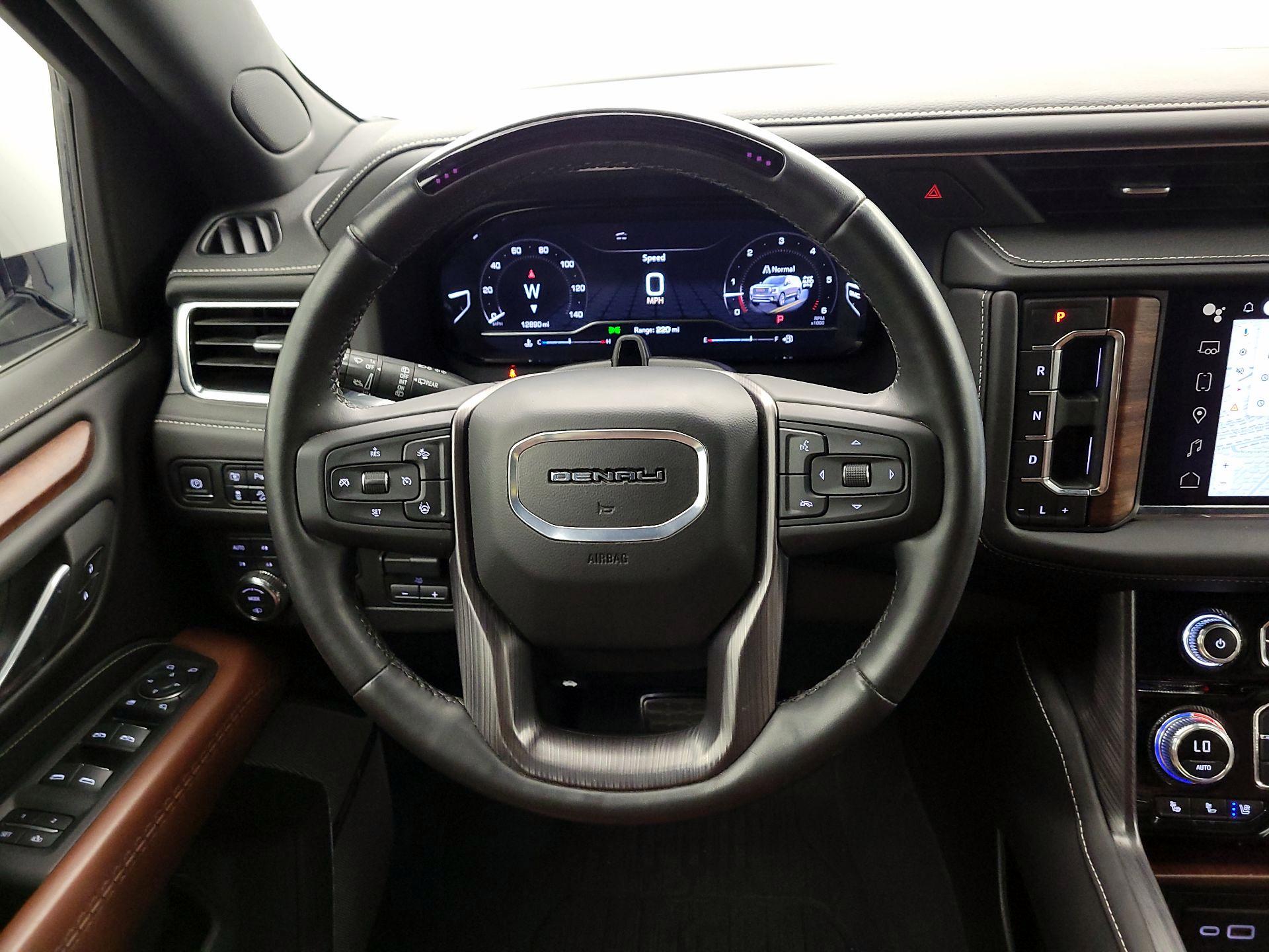Thumbnail: 2024 GMC Yukon XL - 10