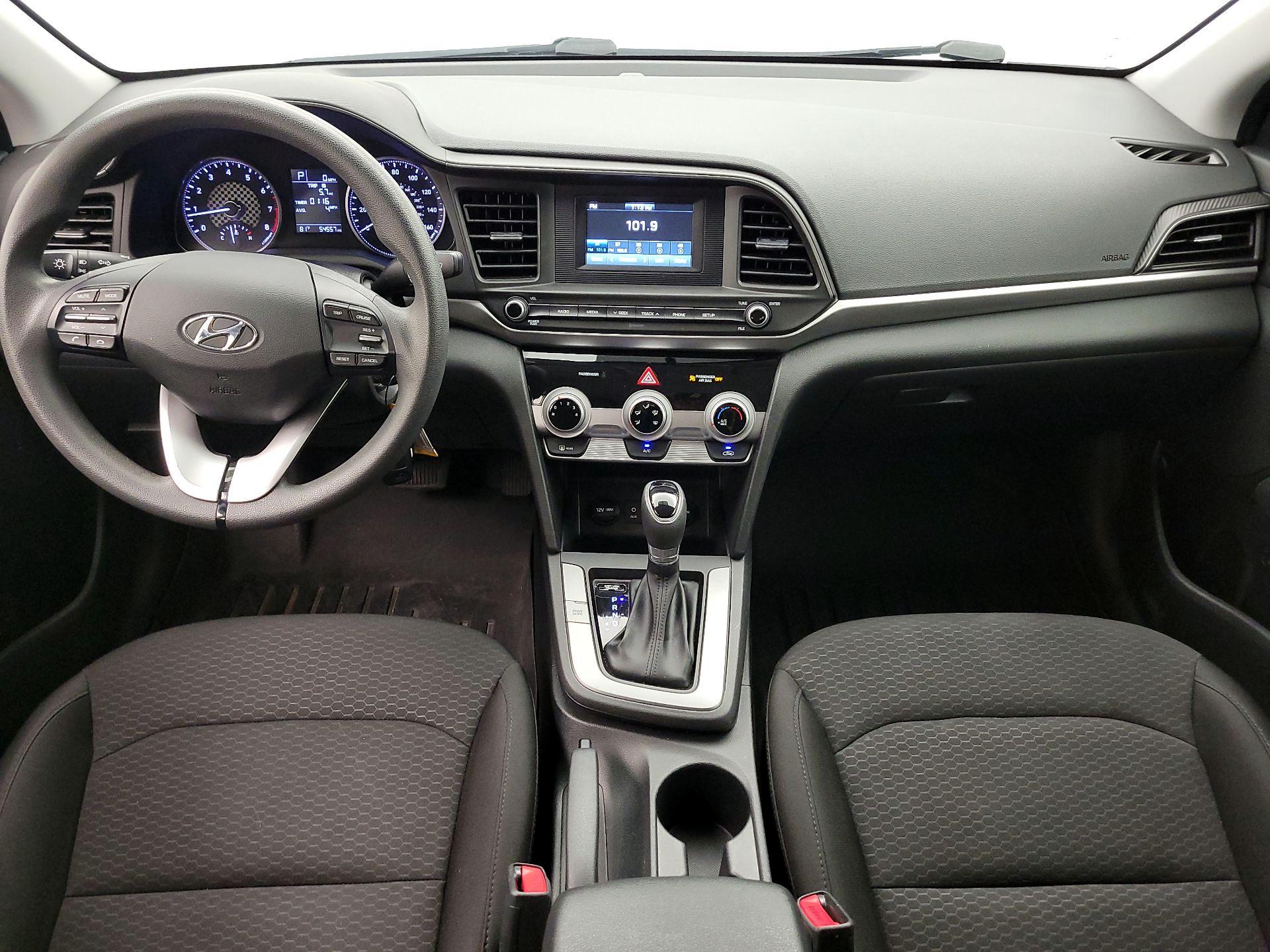Thumbnail: 2019 Hyundai Elantra - 9