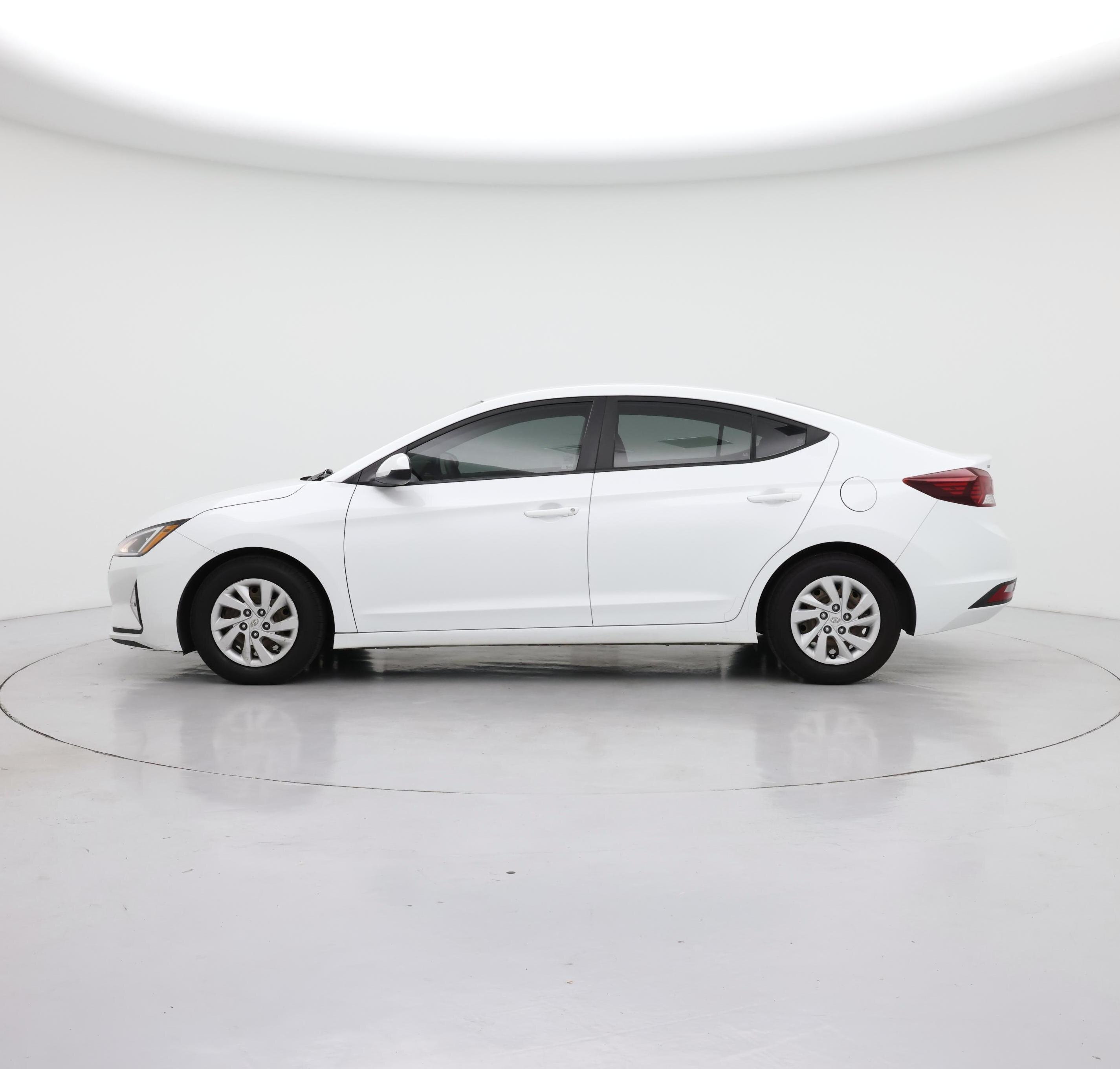 Thumbnail: 2019 Hyundai Elantra - 3