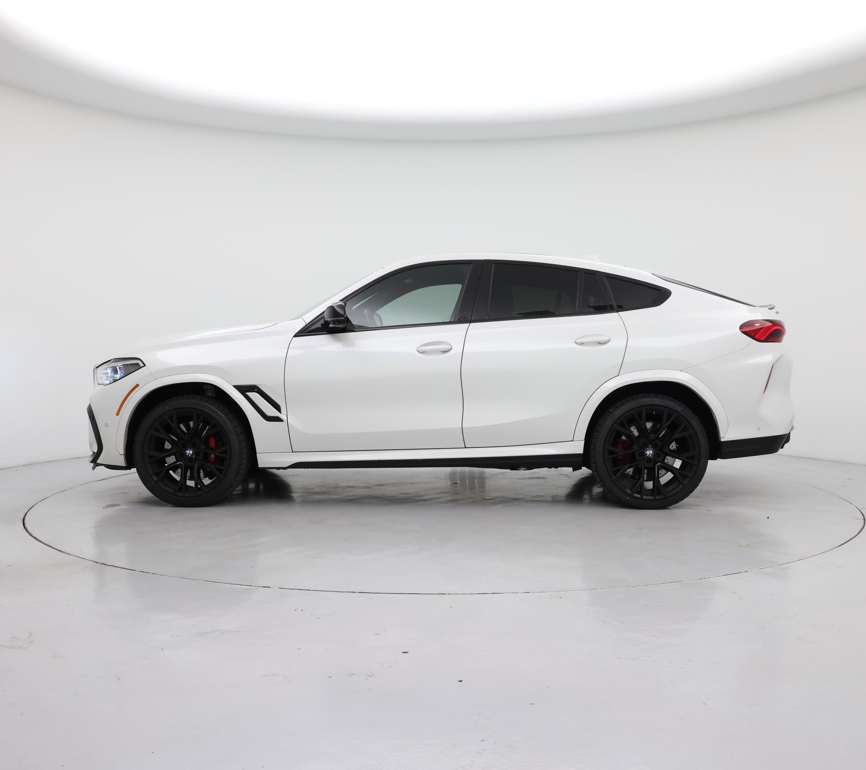 Thumbnail: 2021 BMW X6 - 3