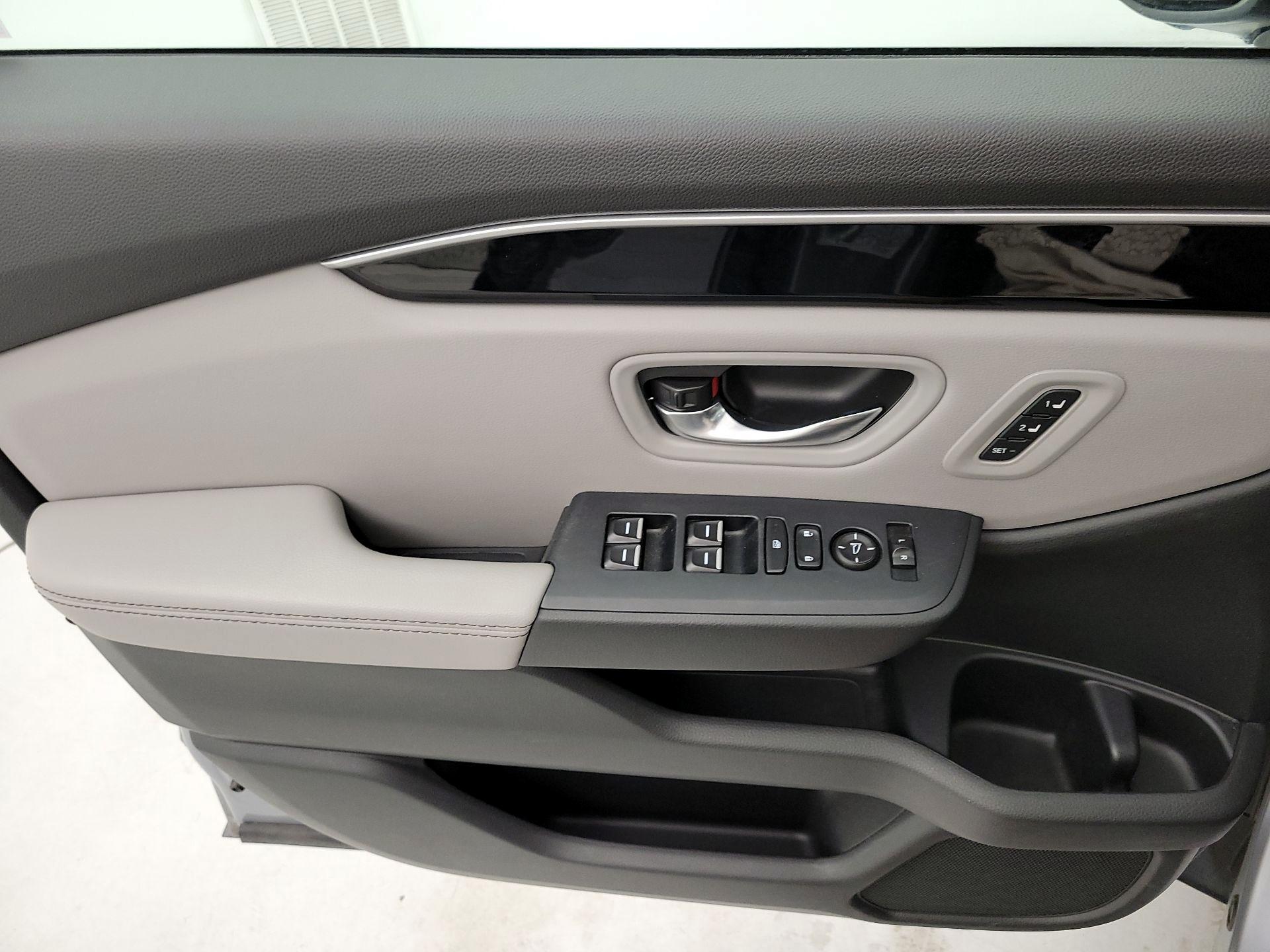 Thumbnail: 2024 Honda Pilot - 12