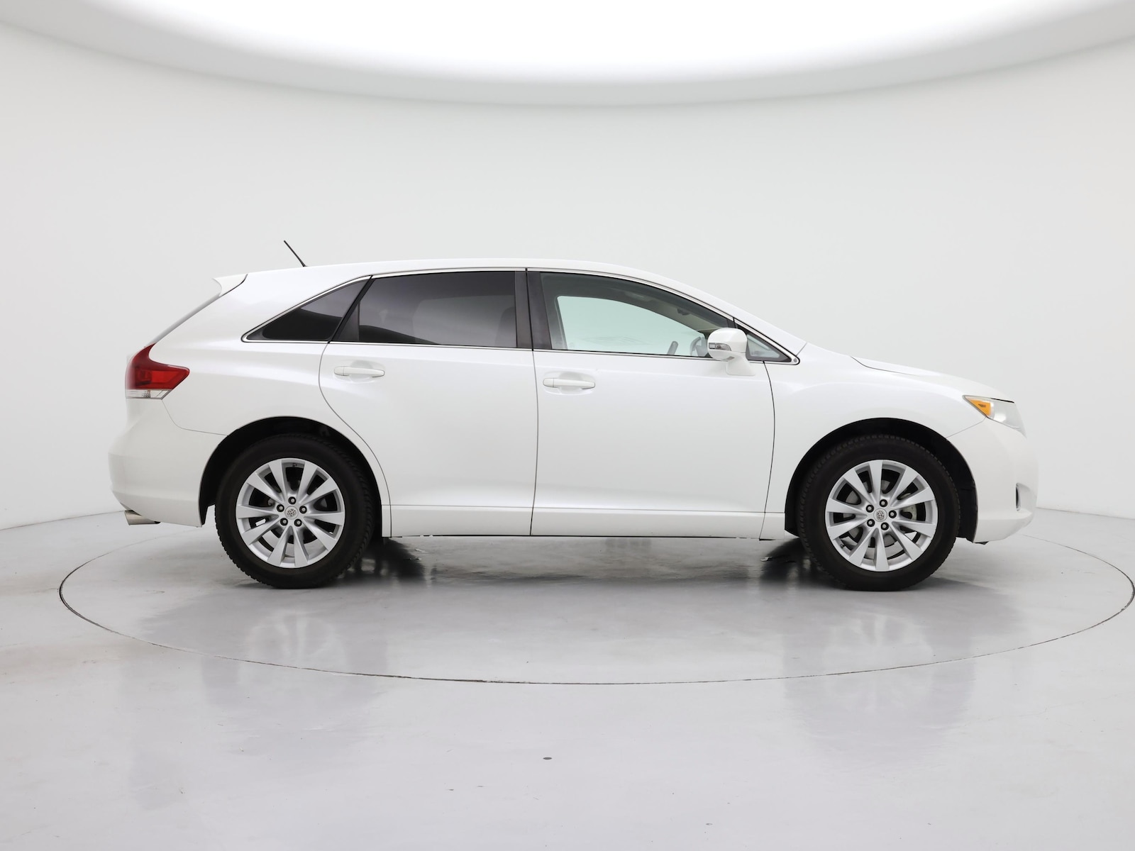 Image 8 of 2015 Toyota Venza LE