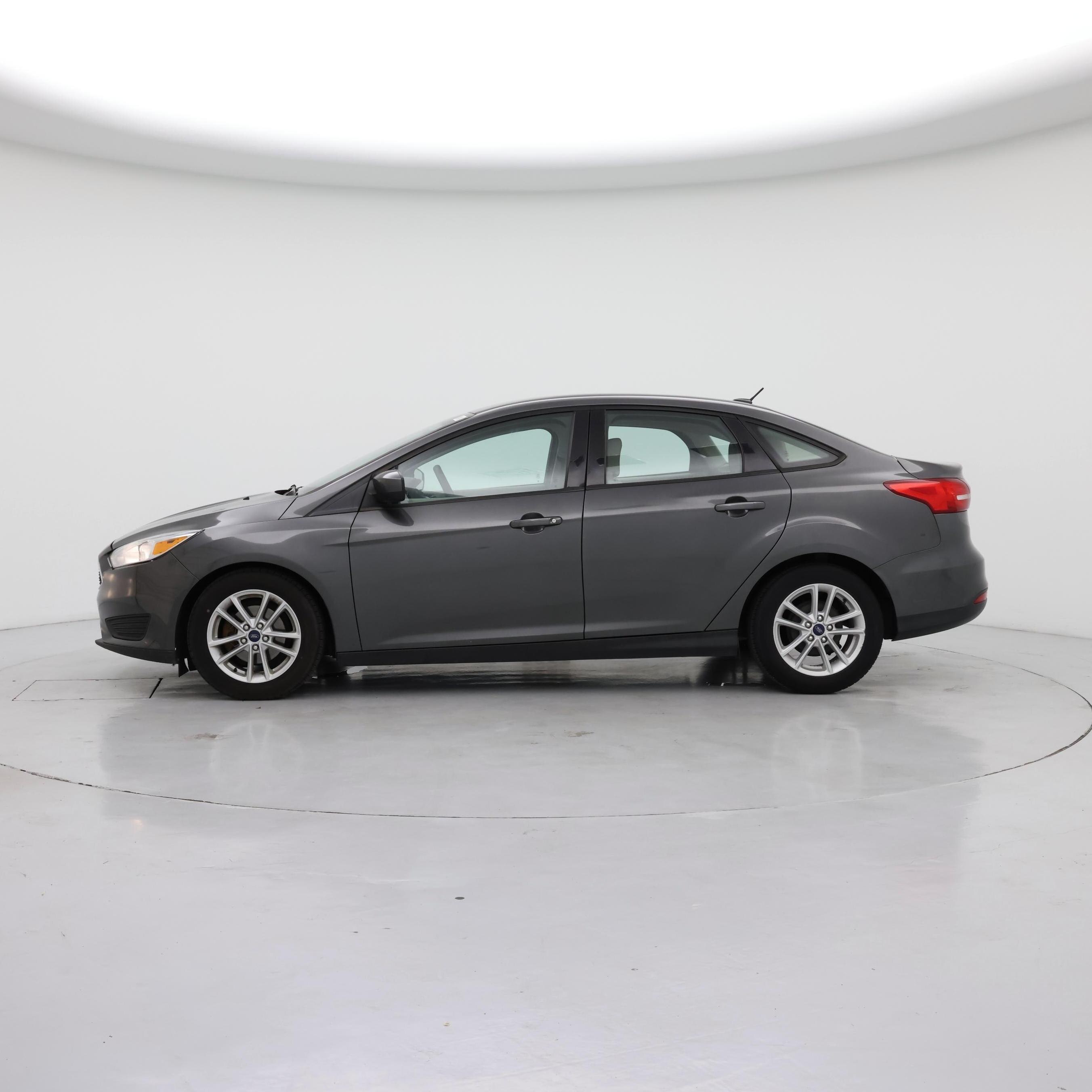 Thumbnail: 2018 Ford Focus - 3