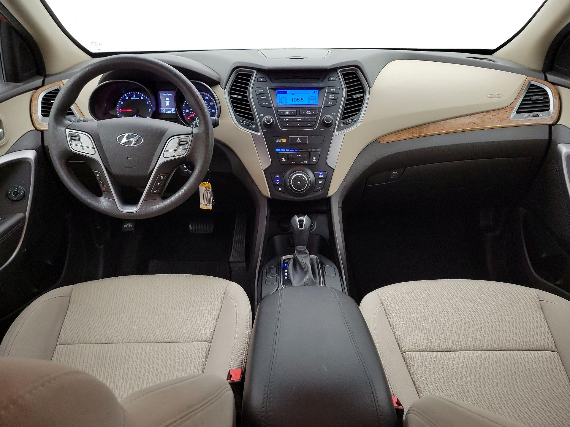 Thumbnail: 2015 Hyundai Santa Fe - 9