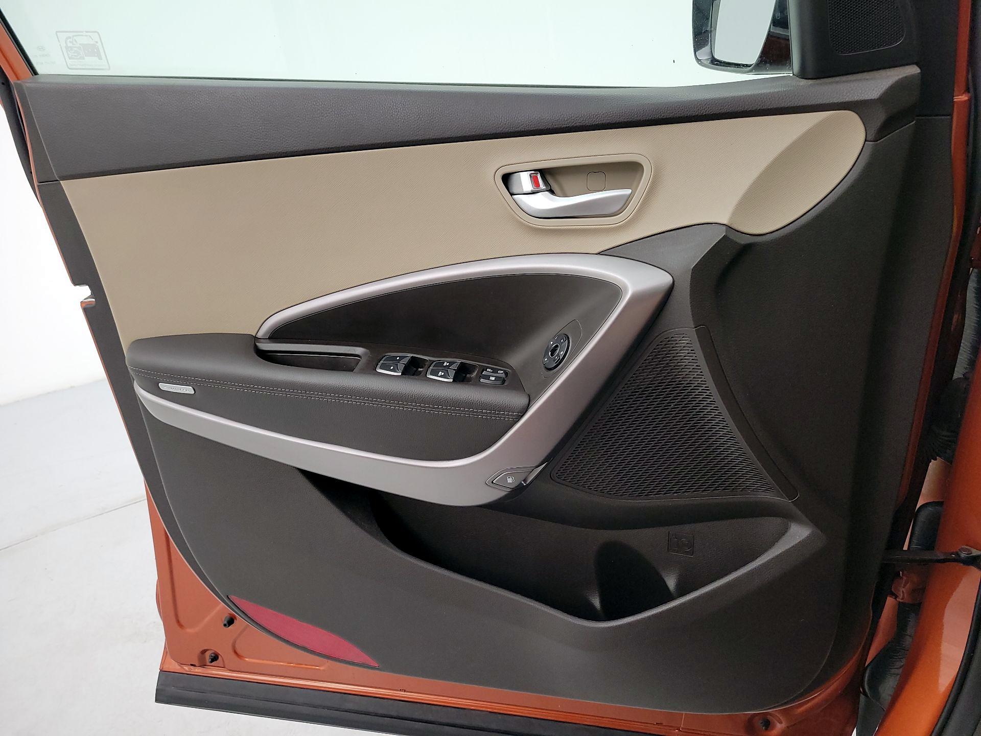 Thumbnail: 2015 Hyundai Santa Fe - 12