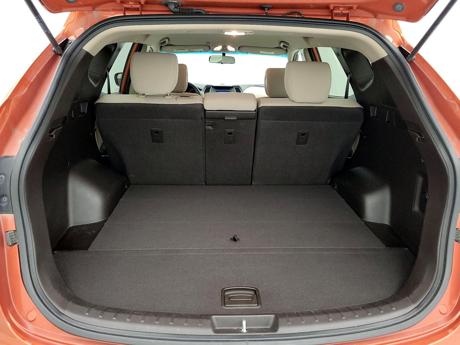Thumbnail: 2015 Hyundai Santa Fe - 19
