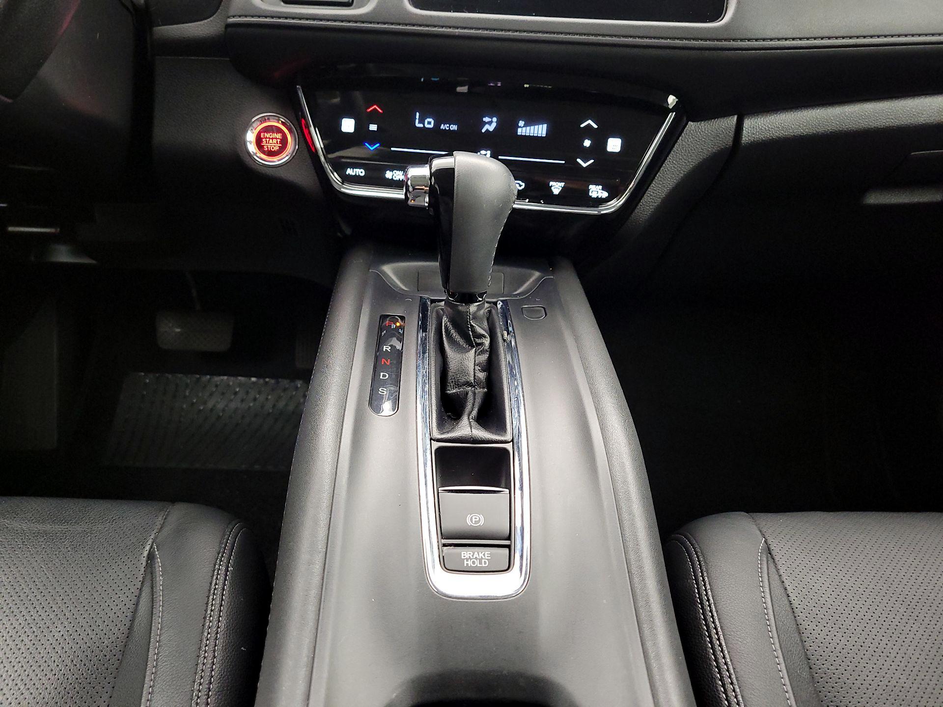 Thumbnail: 2019 Honda HR-V - 17