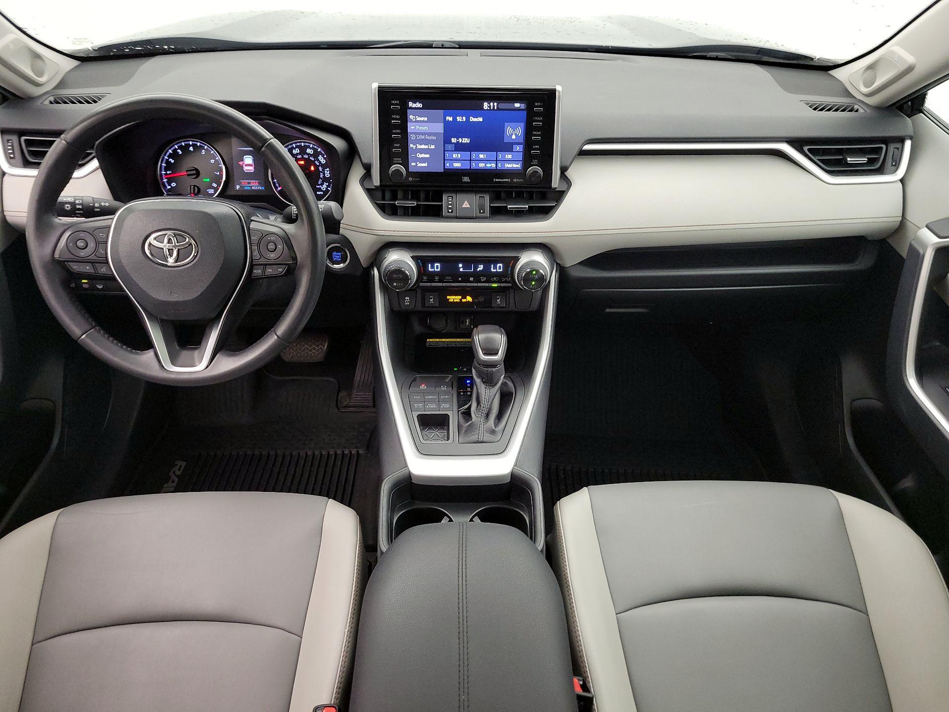 Thumbnail: 2019 Toyota RAV4 - 9