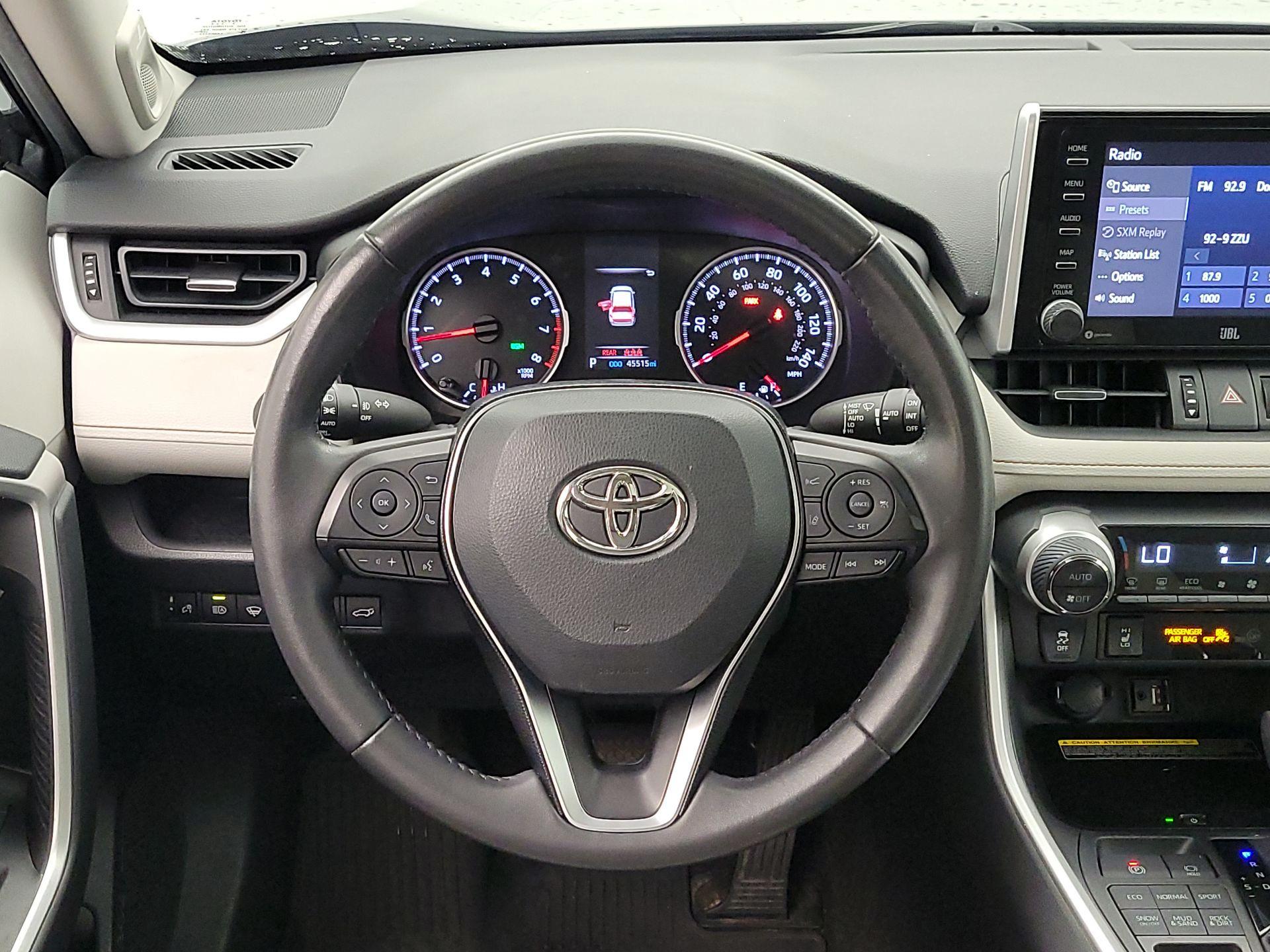 Thumbnail: 2019 Toyota RAV4 - 10