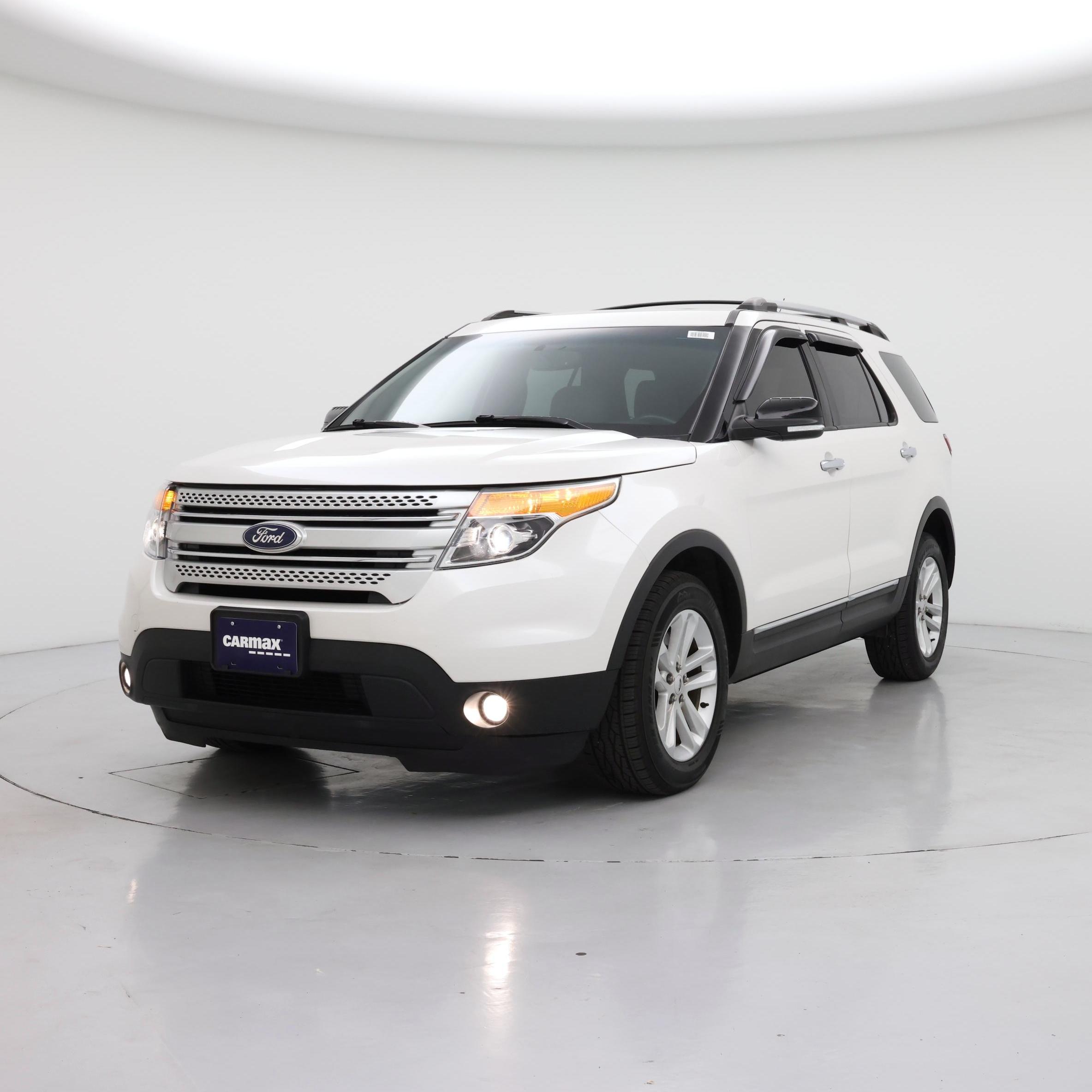 Thumbnail: 2015 Ford Explorer - 4