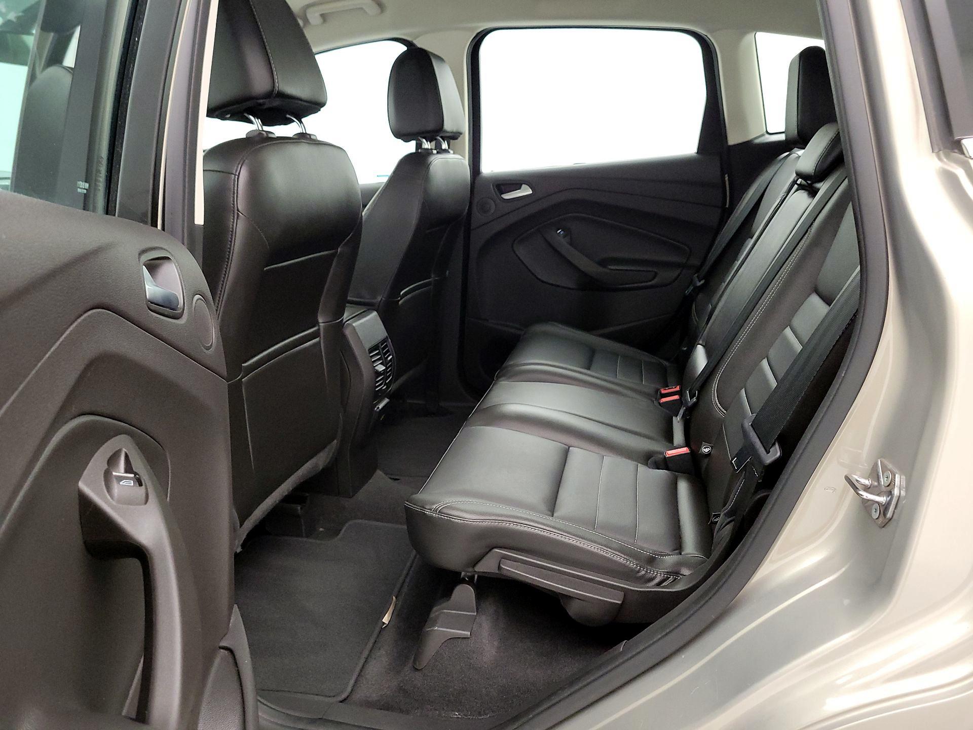 Thumbnail: 2015 Ford C-Max - 19