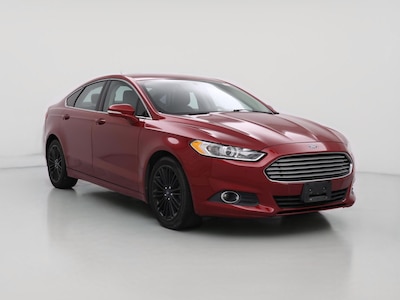 Red 2013 Ford Fusion SE