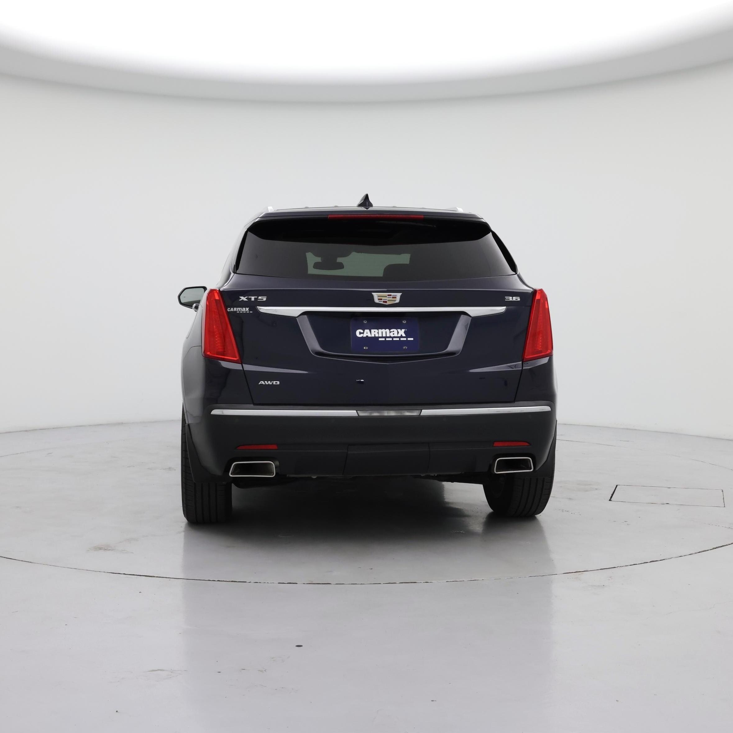 Thumbnail: 2017 Cadillac XT5 - 6