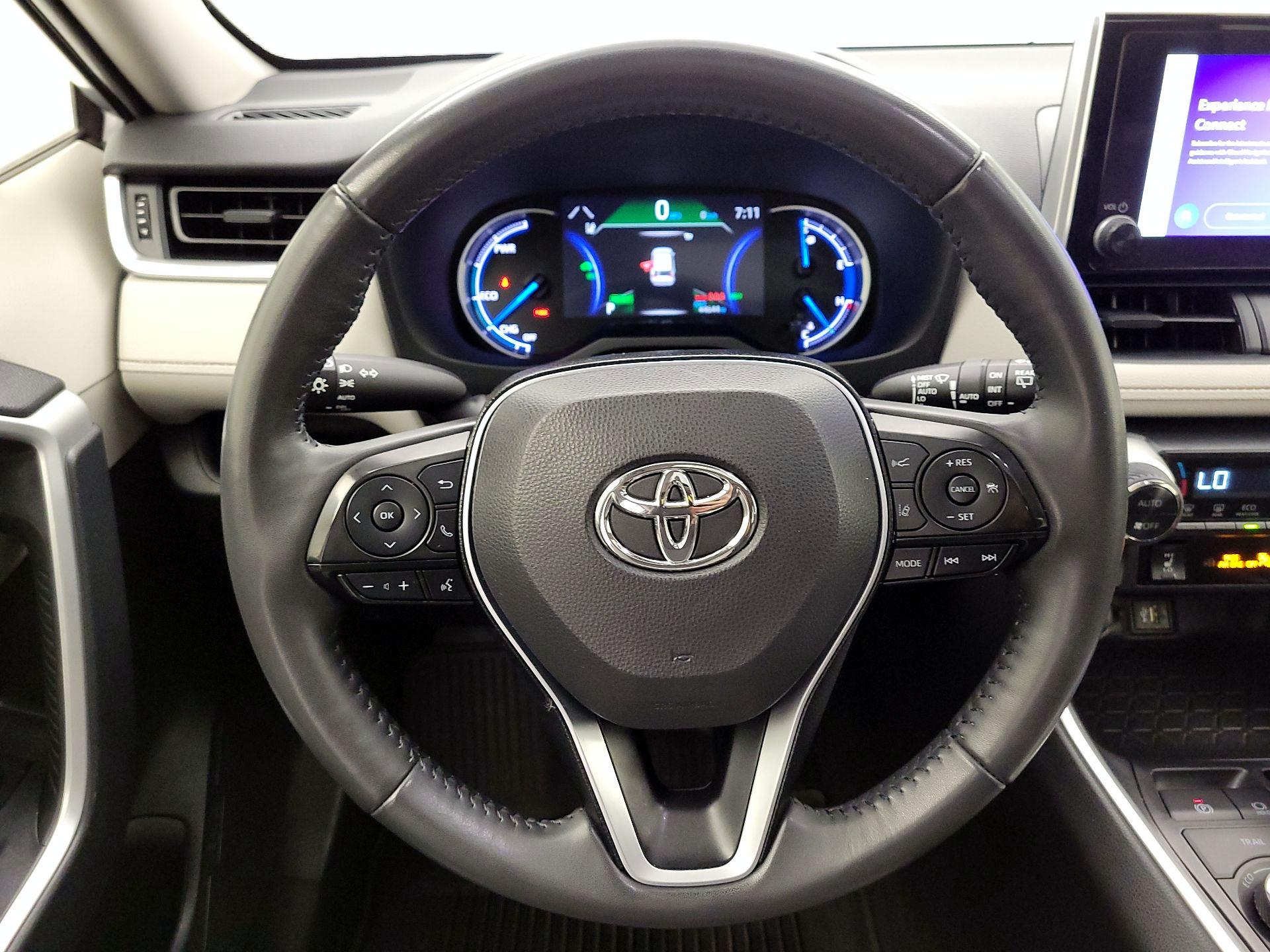 Thumbnail: 2023 Toyota RAV4 - 10