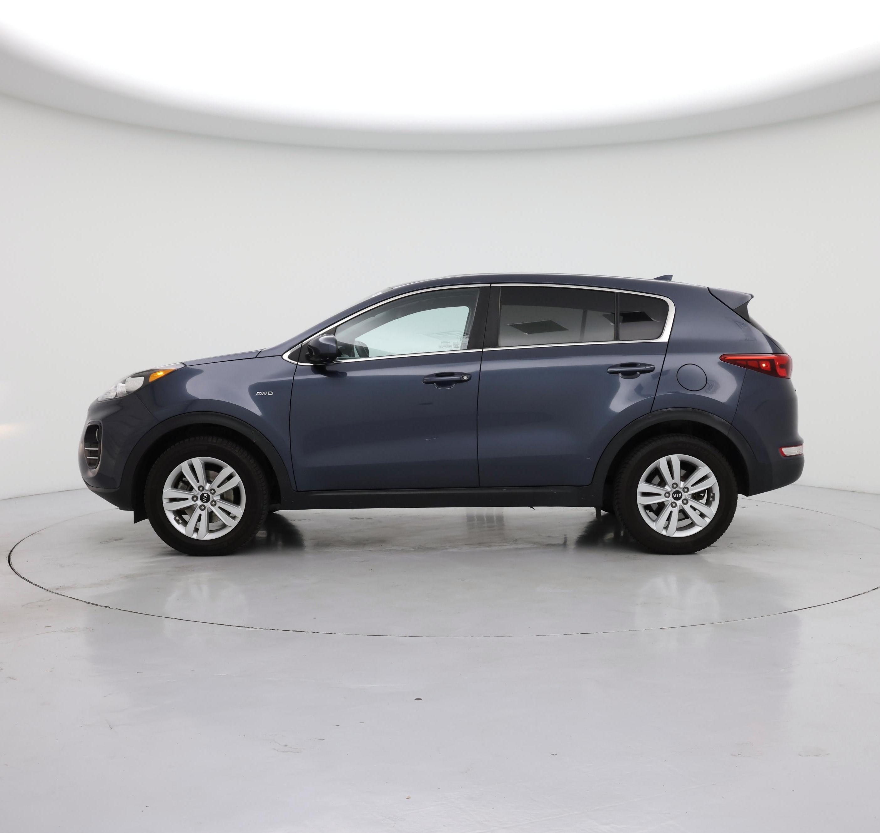 Thumbnail: 2017 Kia Sportage - 3