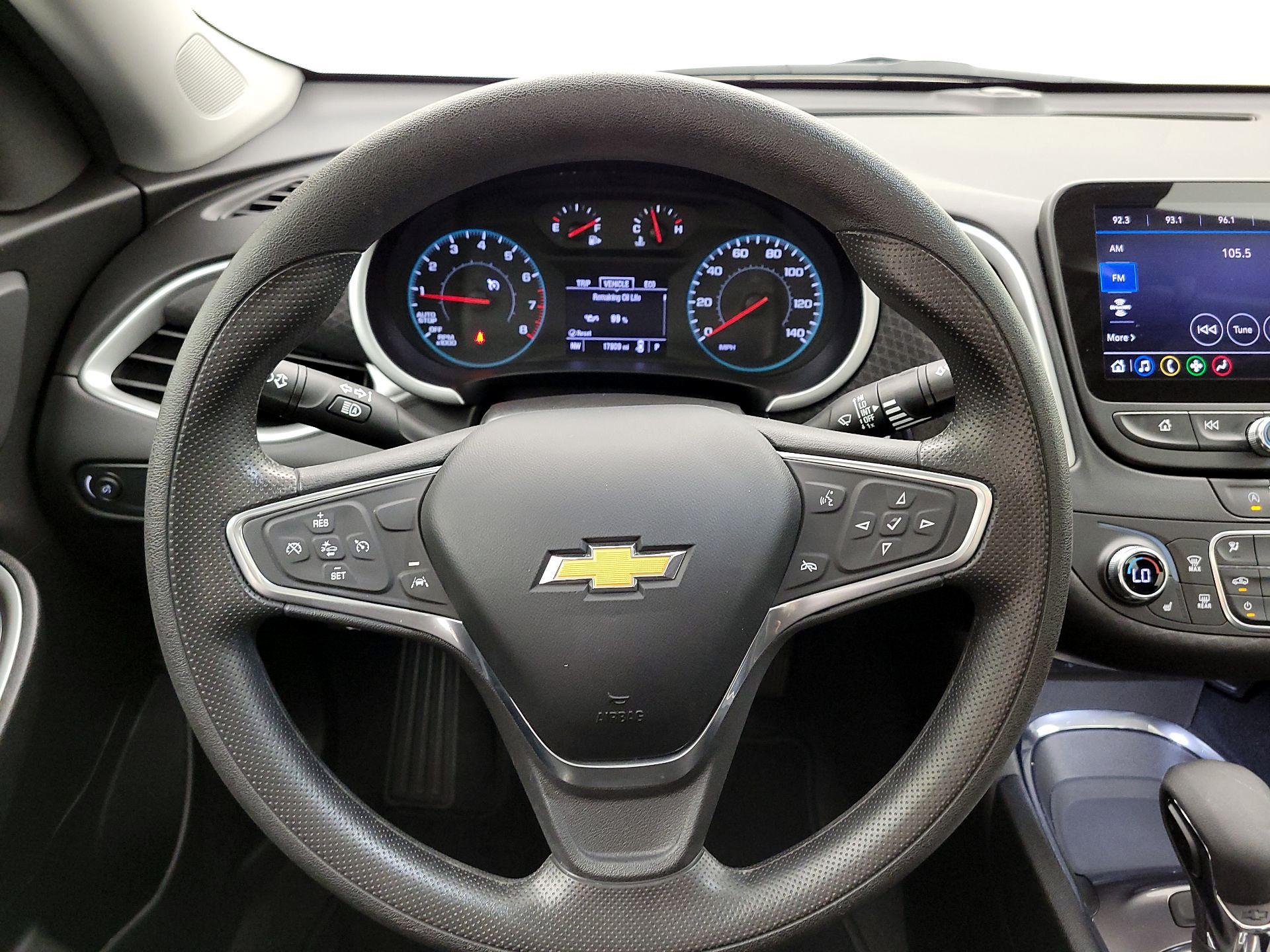 Thumbnail: 2023 Chevrolet Malibu - 10