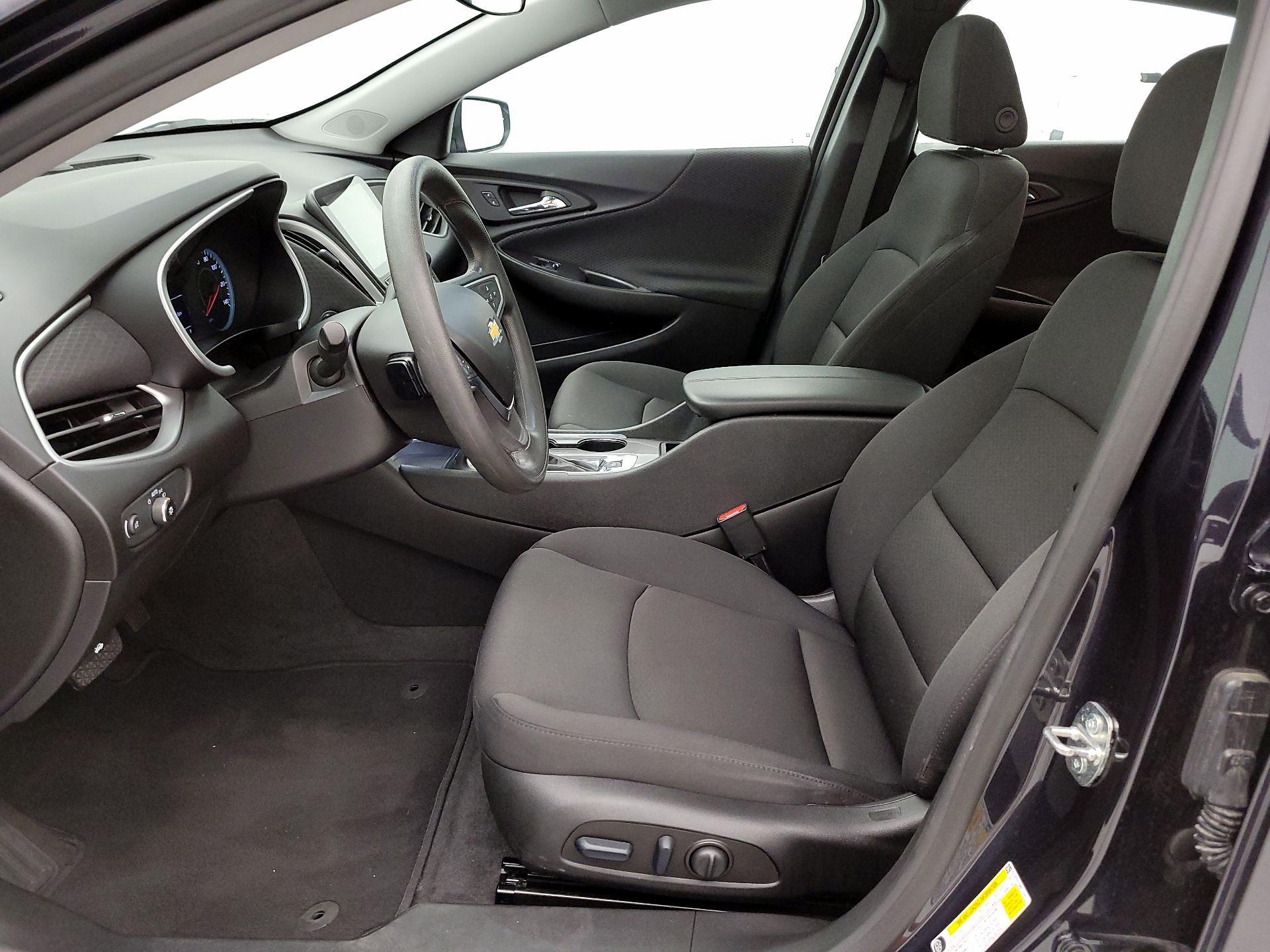Thumbnail: 2023 Chevrolet Malibu - 11