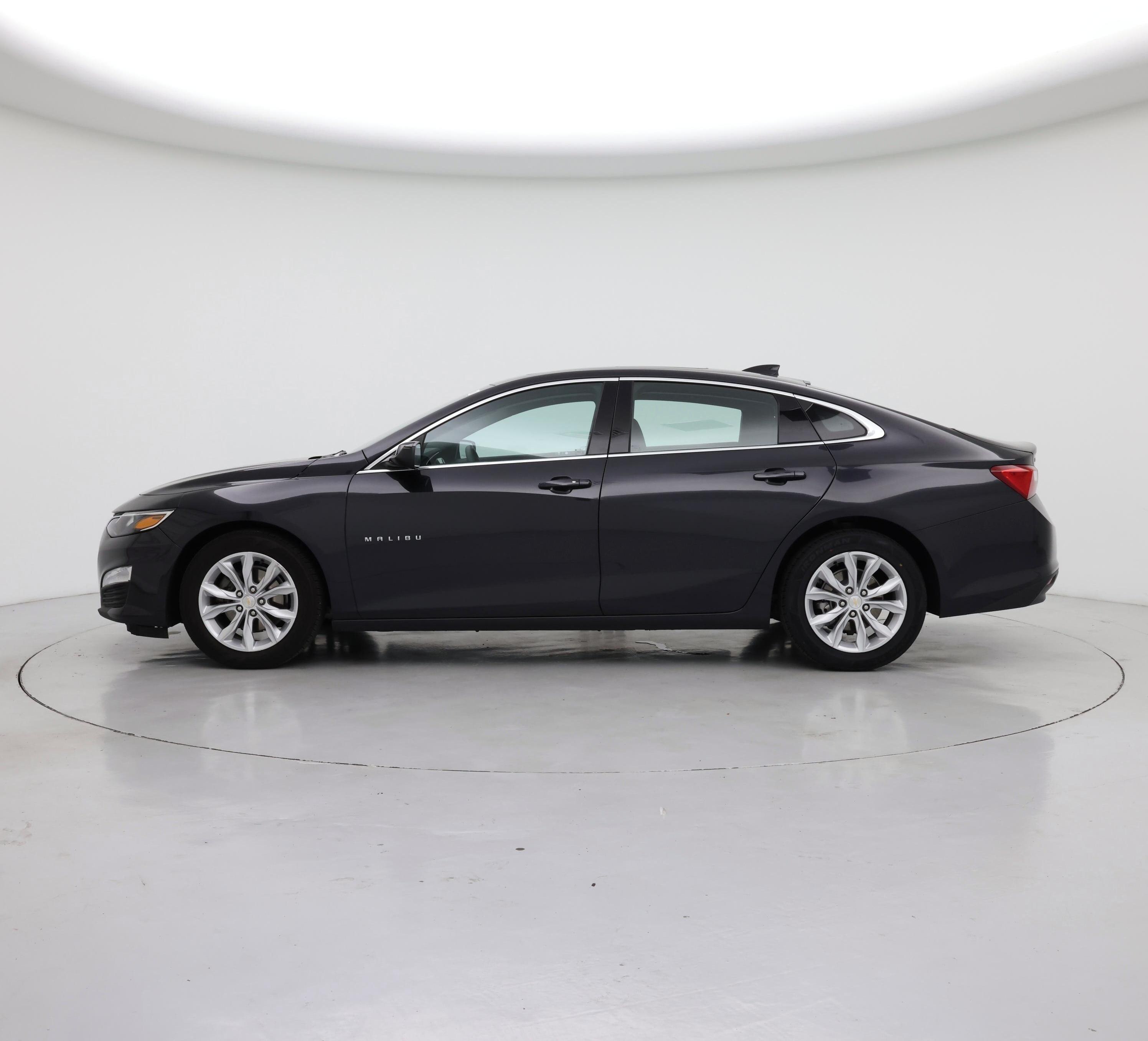Thumbnail: 2023 Chevrolet Malibu - 3