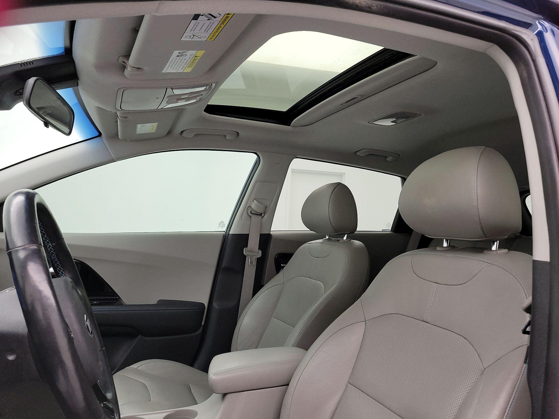 Thumbnail: 2017 Kia Niro - 20